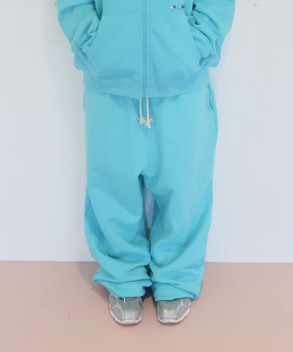 키코지(KIKOZY) Macaroon Sweat Pants_Mint