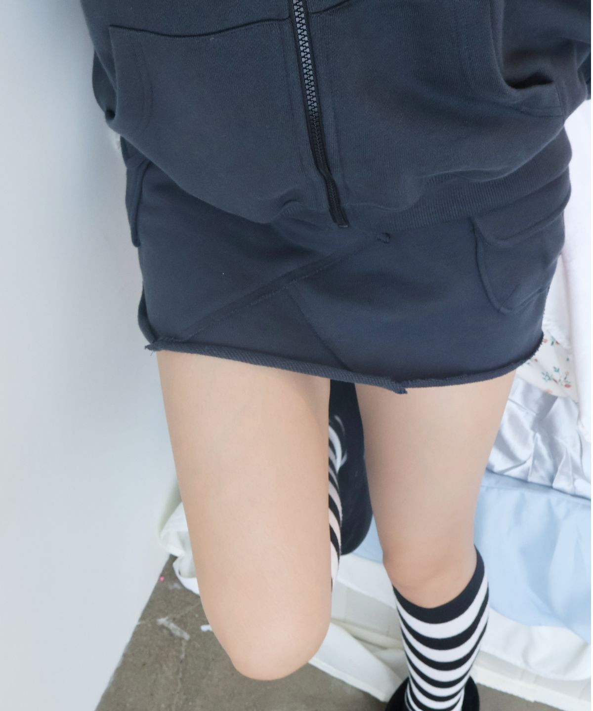 키코지(KIKOZY) Macaroon Skirt_Chacoal