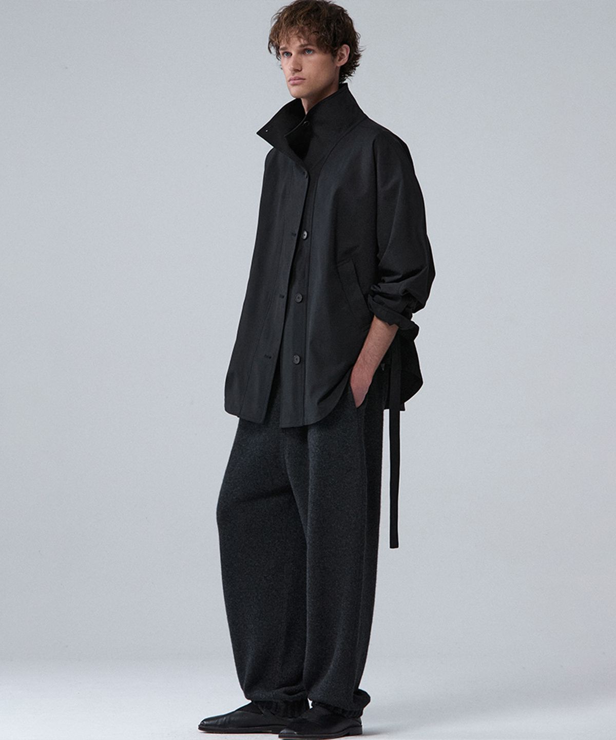 우마뭉(UMARMUNG) Wool cashmere jogger pant_Graphite