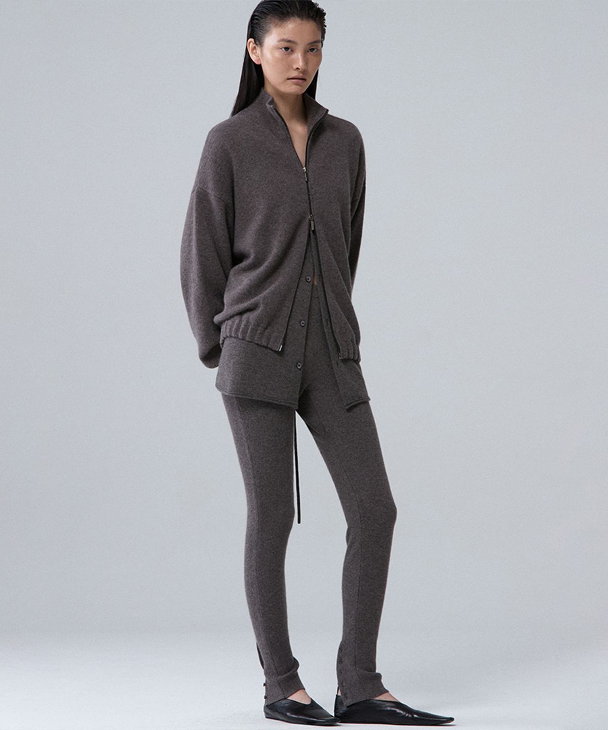 우마뭉(UMARMUNG) Wool cashmere highneck zip up jacket_Taupe