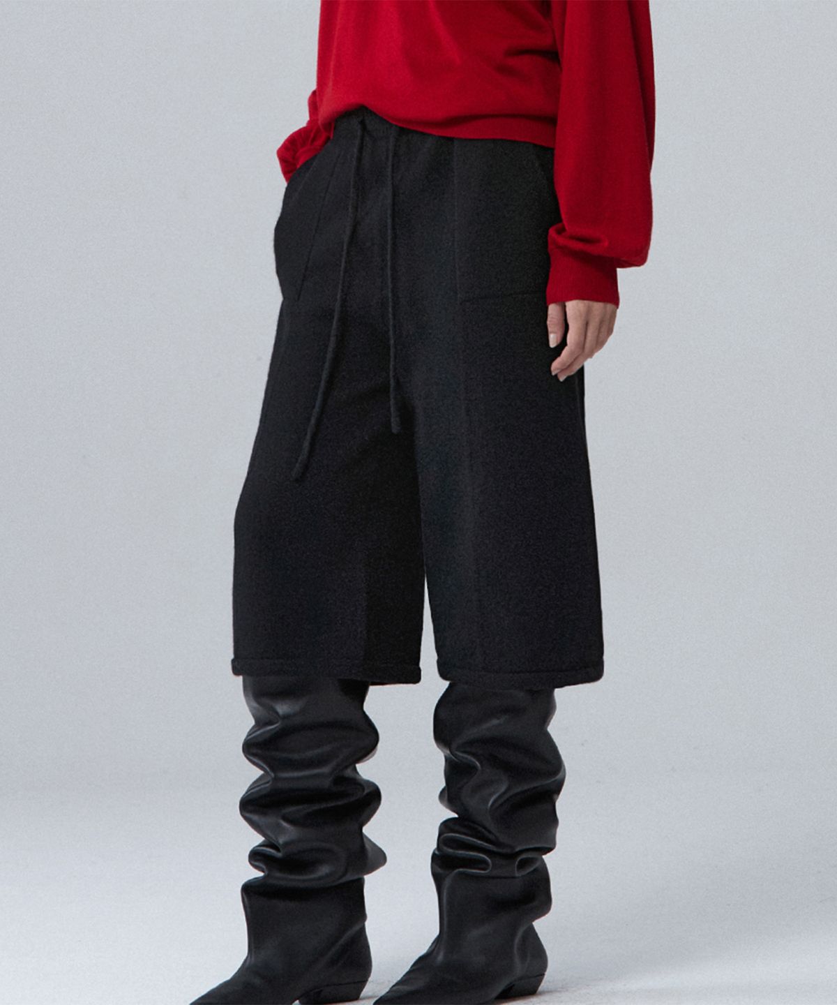 우마뭉(UMARMUNG) Super fine merino wholegarment bermuda pants_Black