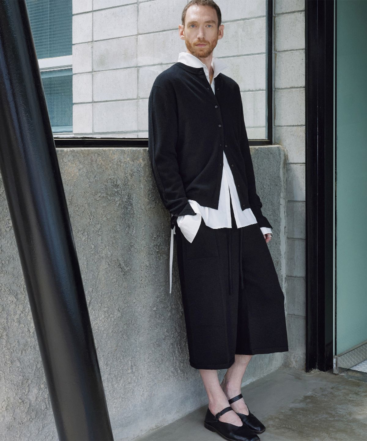 우마뭉(UMARMUNG) Super fine merino wholegarment bermuda pants_Black