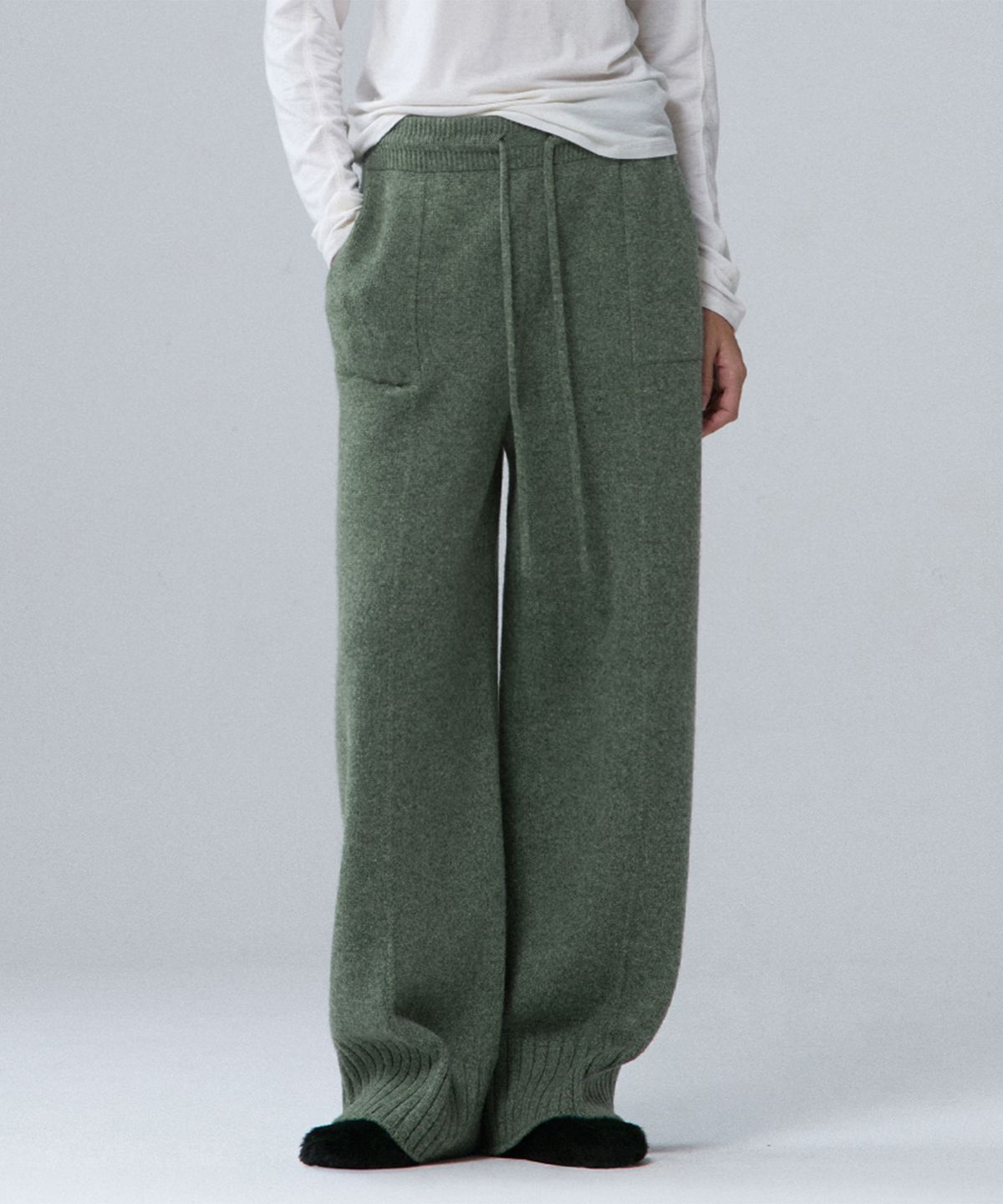 우마뭉(UMARMUNG) Super fine merino wholegarment pants_Seagrass