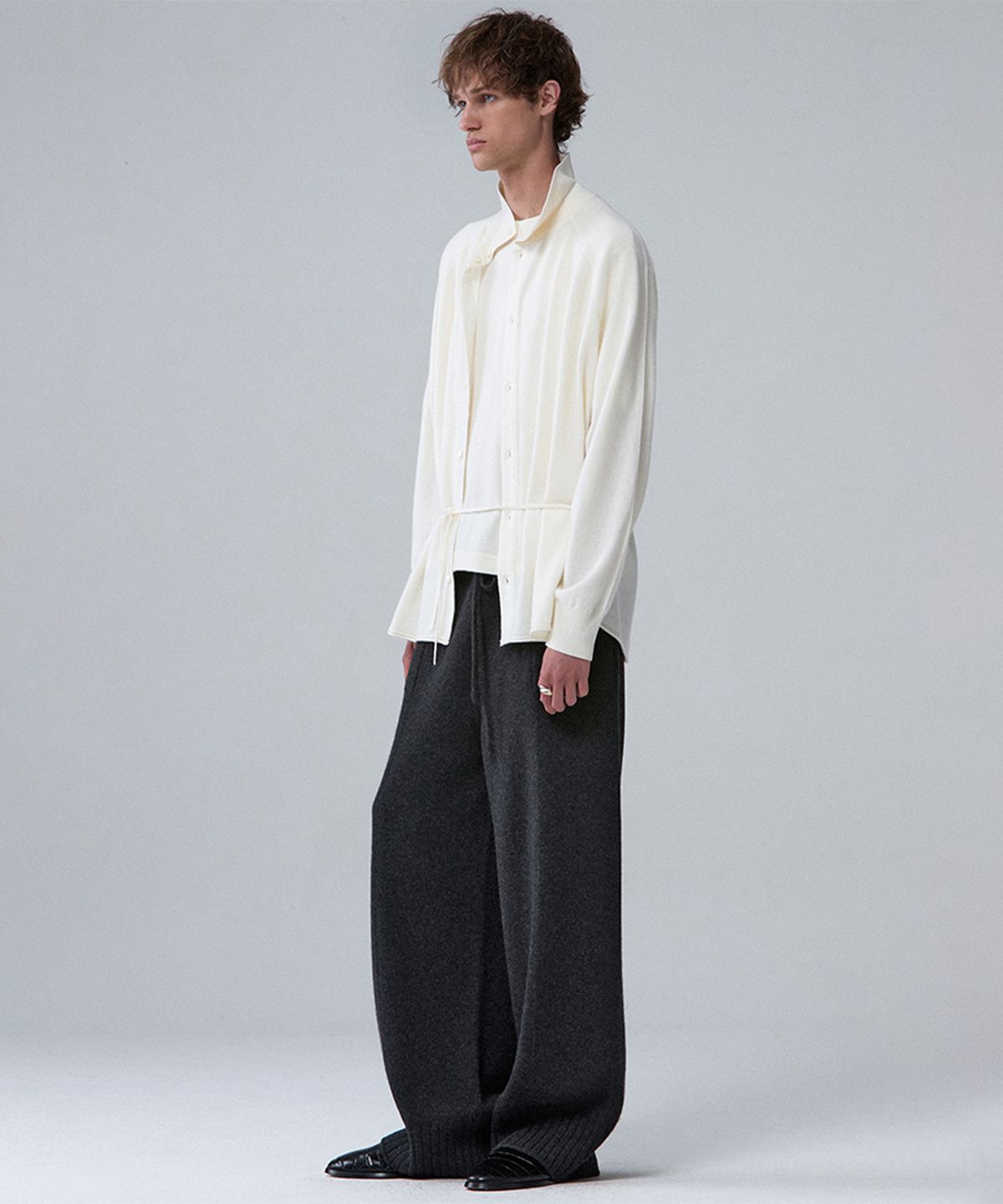우마뭉(UMARMUNG) Super fine merino wholegarment pants_Charcoal