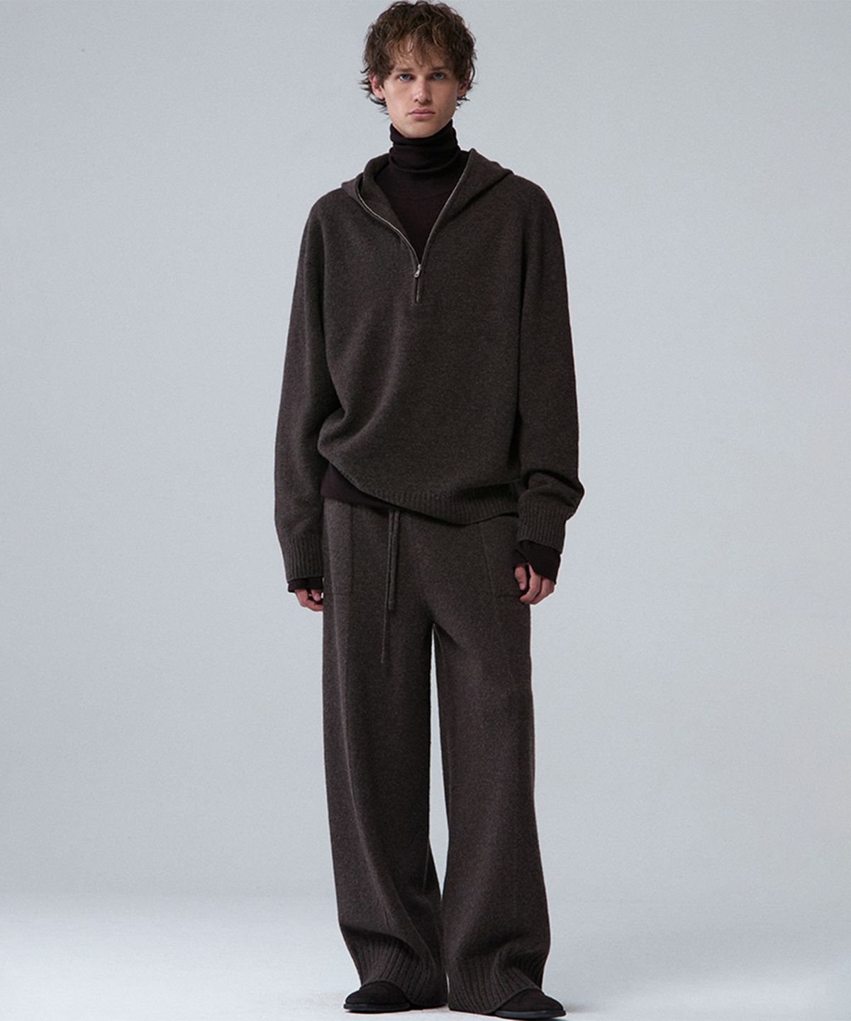 우마뭉(UMARMUNG) Super fine merino wholegarment pants_Walnut