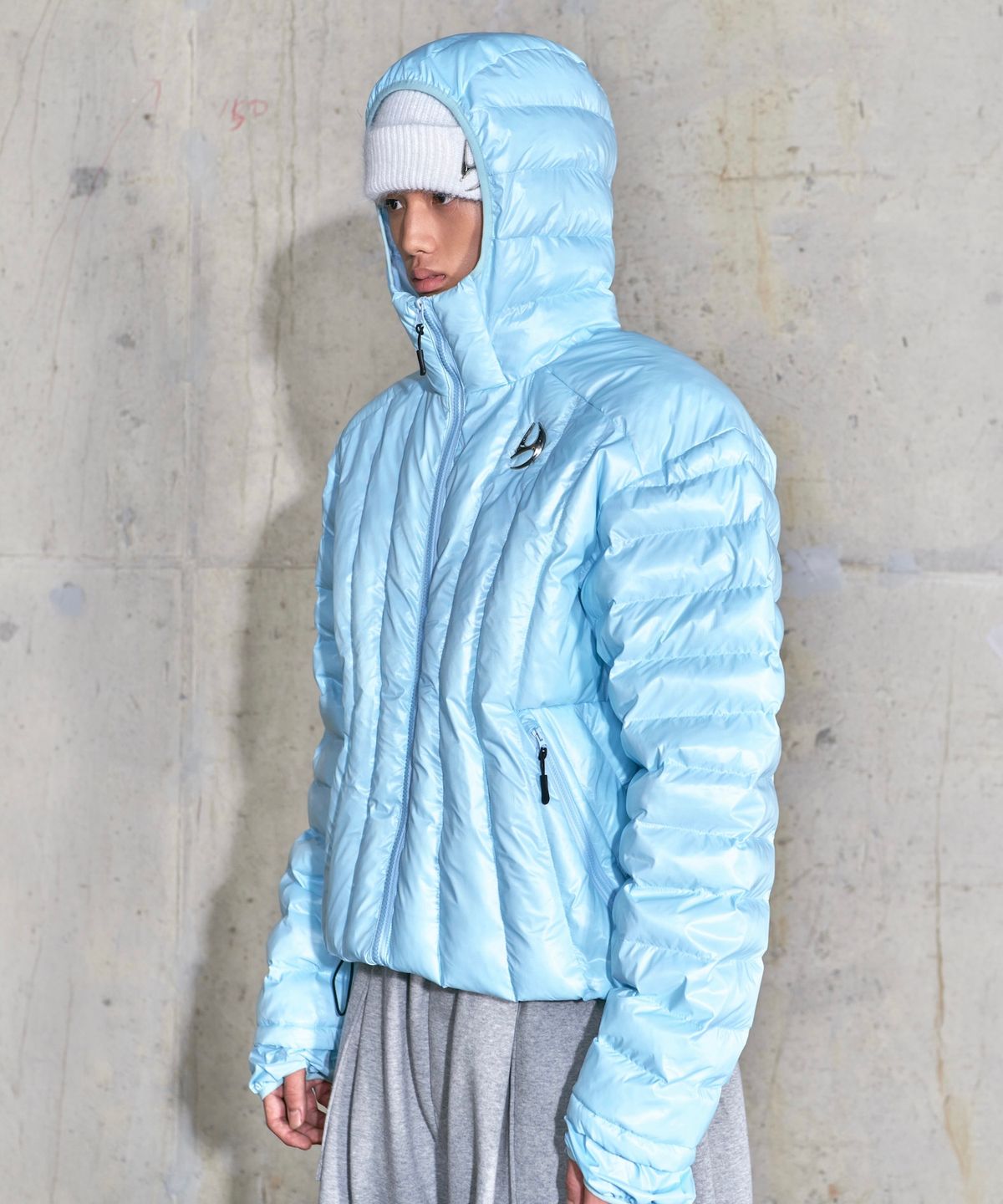 디에스엠티(DSMT) ESSENTIAL PADDED JUMPER_LIGHTBLUE