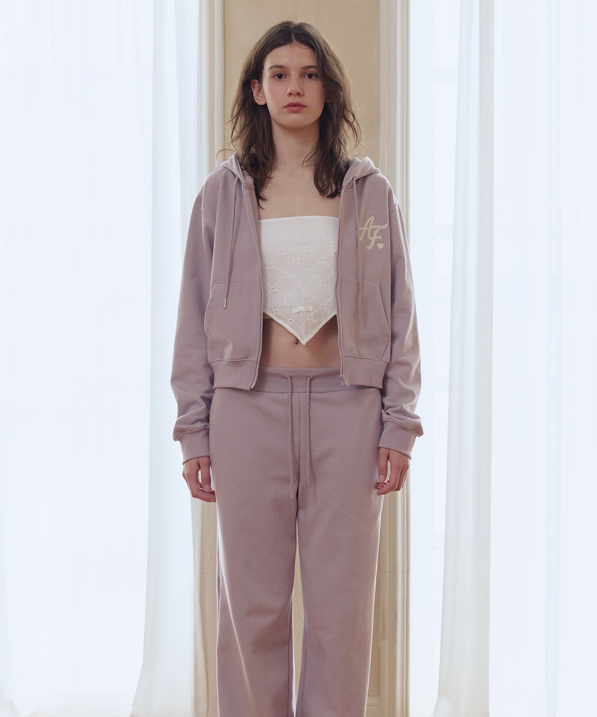 애프터아워즈(AFTERHOURS) LOGO EMBROIDERED HOODIE ZIP-UP (LIGHT PURPLE)
