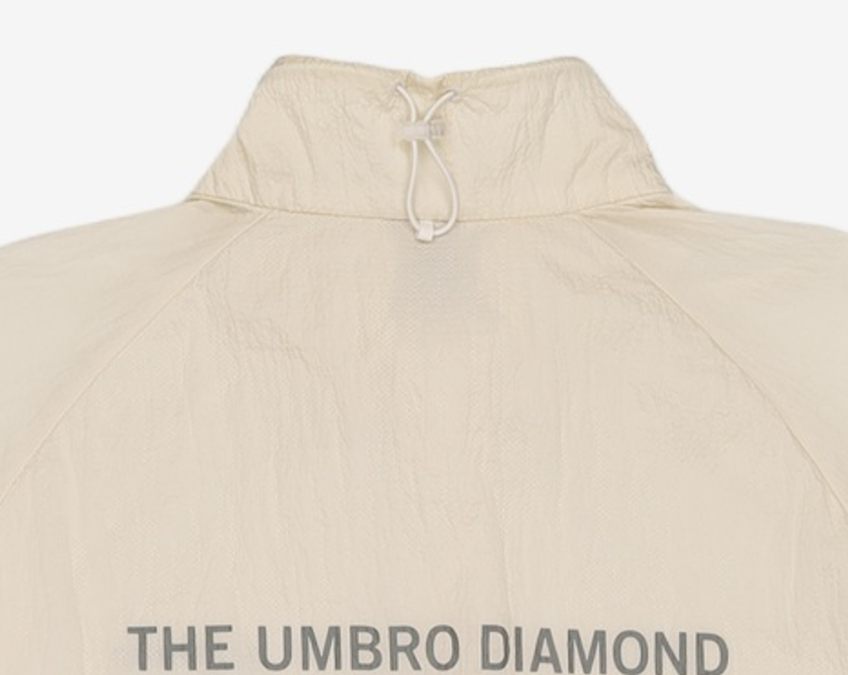 엄브로(UMBRO) 크링클 스탠넥 풀집업 자켓 베이지(UO323CJK81) 100