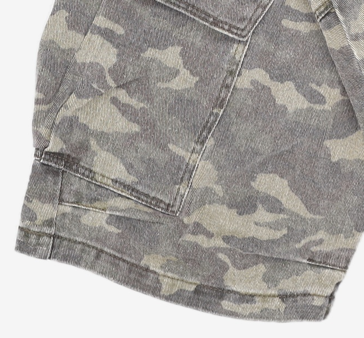 어반드레스(AVANDRESS) Side Big Denim Shorts CAMO XS
