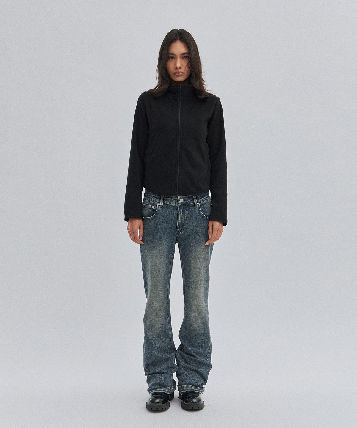 스웨이드(SUADE) SLIM BOOT CUT DENIM [ASH BLUE]