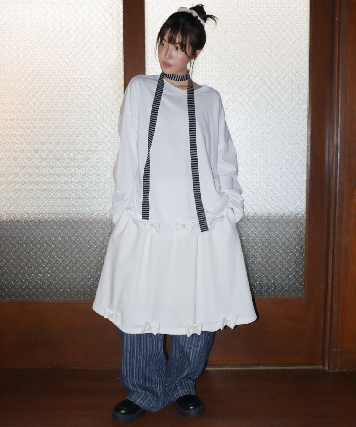 론론(RONRON) BUTTON RIBBON LONG SLEEVE WHITE