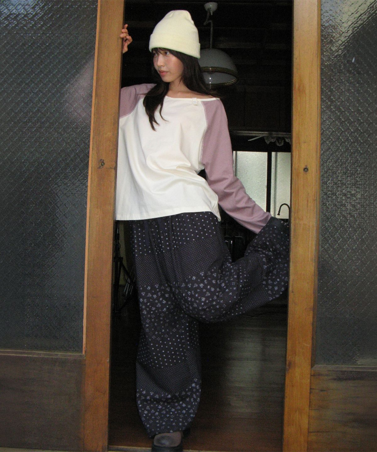 론론(RONRON) ROLL UP RAGLAN LONG SLEEVE LAVENDER