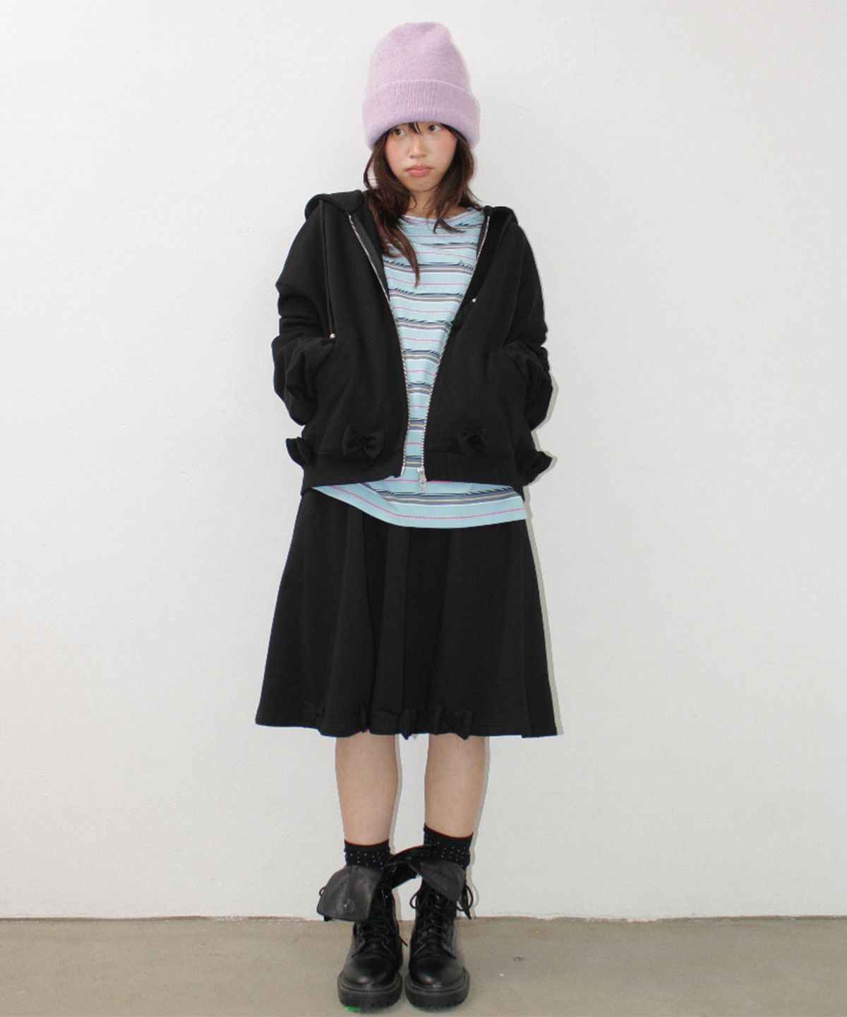 론론(RONRON) STRIPE LETTERING LONG SLEEVE SOFT BLUE