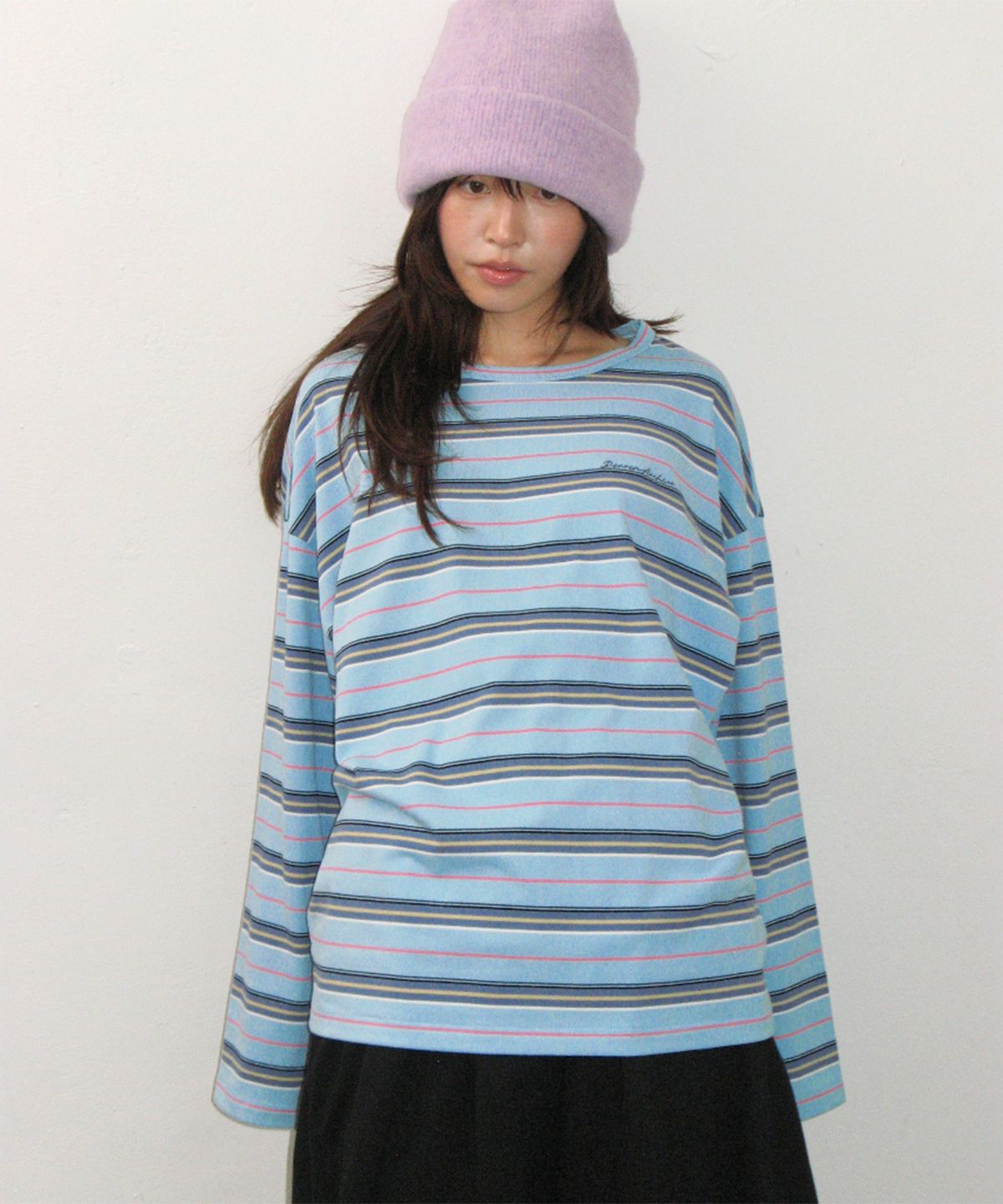 론론(RONRON) STRIPE LETTERING LONG SLEEVE SOFT BLUE