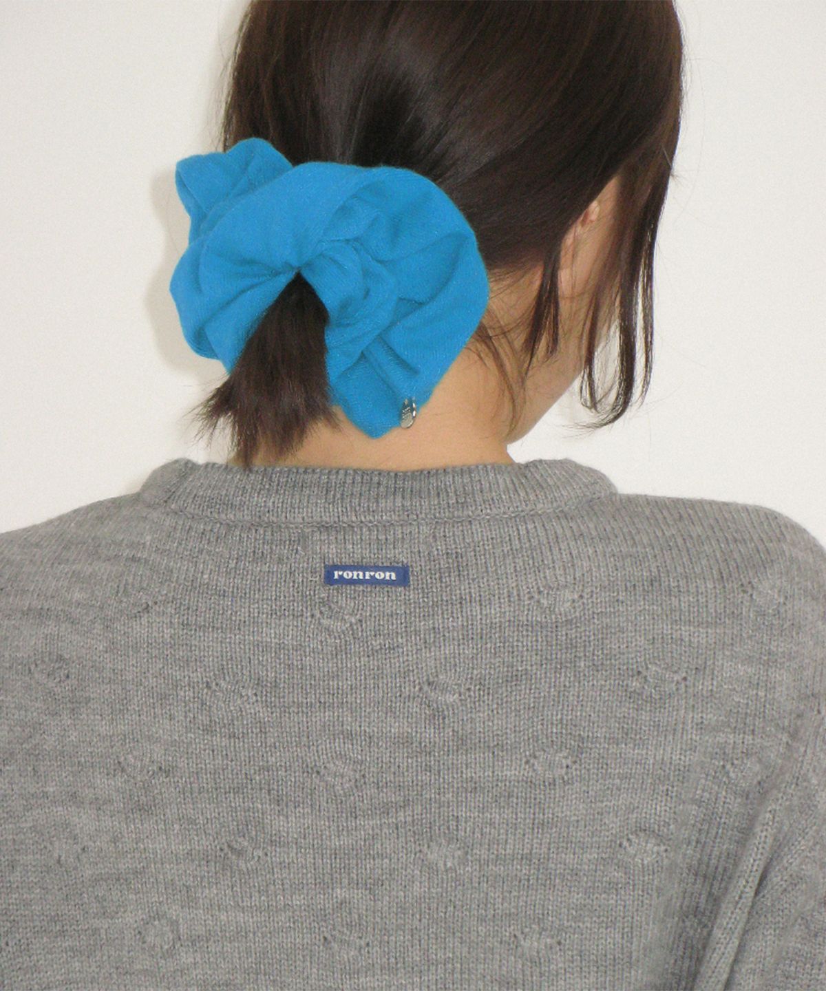 론론(RONRON) TEXTURED DOT KNIT GREY