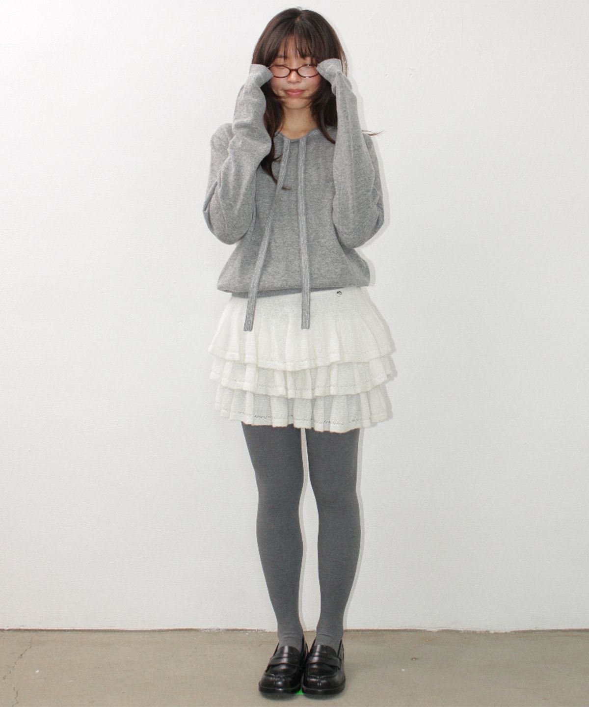 론론(RONRON) GLITTER RIBBON KNIT GREY
