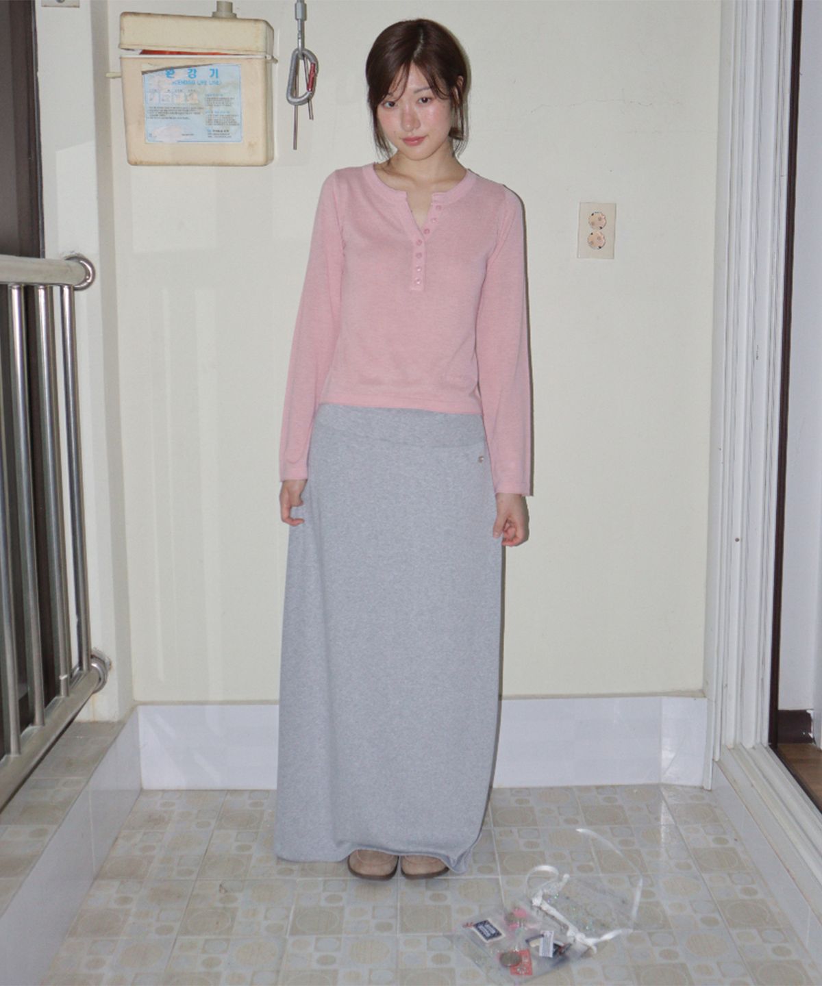 론론(RONRON) SHEER HENLEY NECK KNIT SOFT PINK