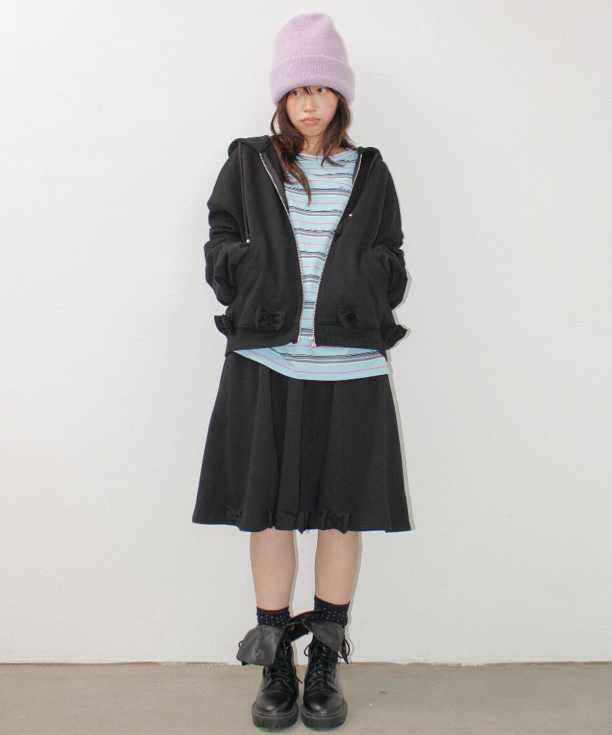 론론(RONRON) BUTTON RIBBON SWEAT MIDI SKIRT BLACK