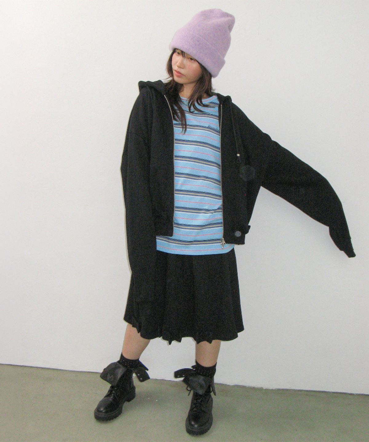 론론(RONRON) BUTTON RIBBON SWEAT MIDI SKIRT BLACK