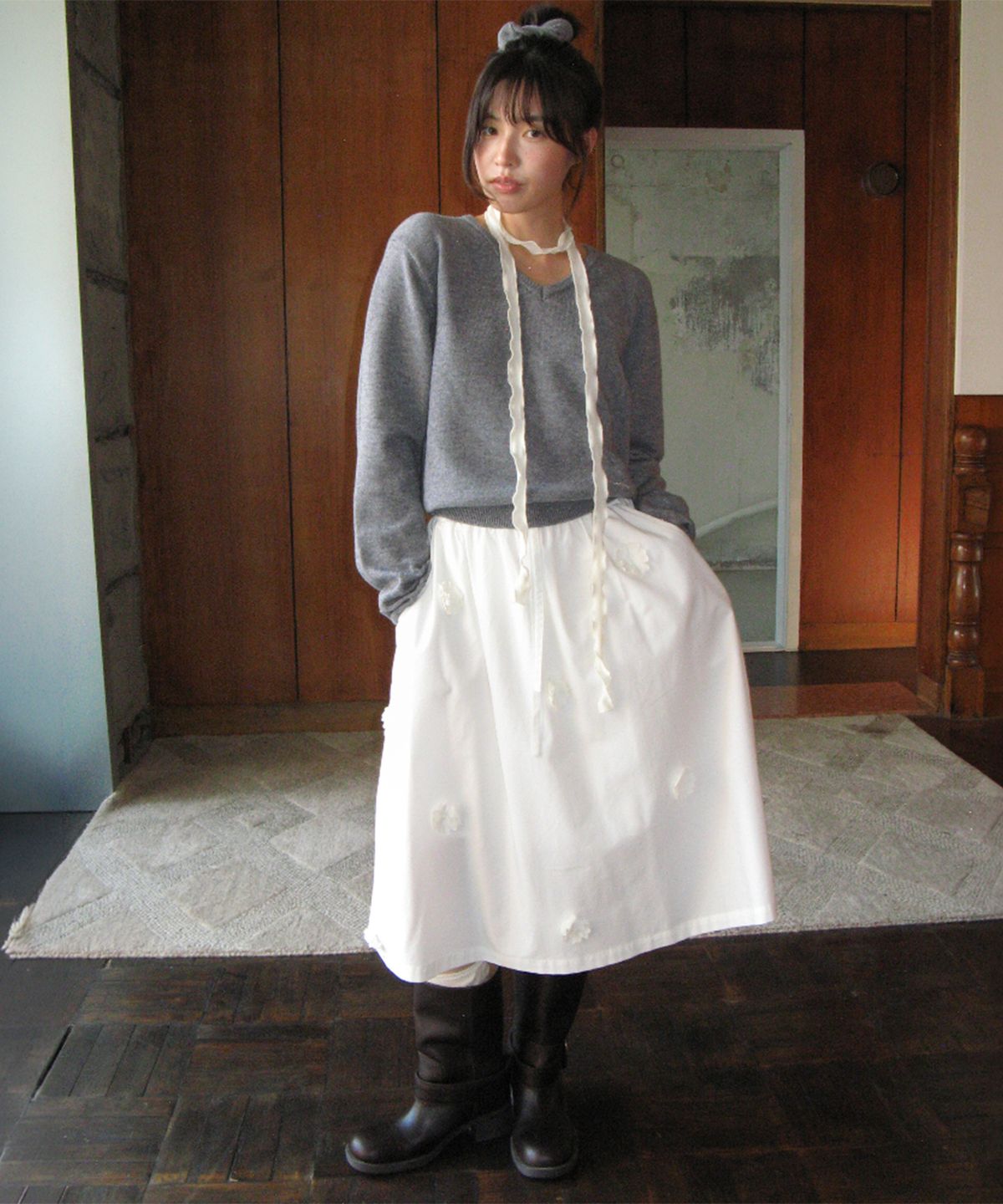 론론(RONRON) MINI FLOWER SKIRT IVORY