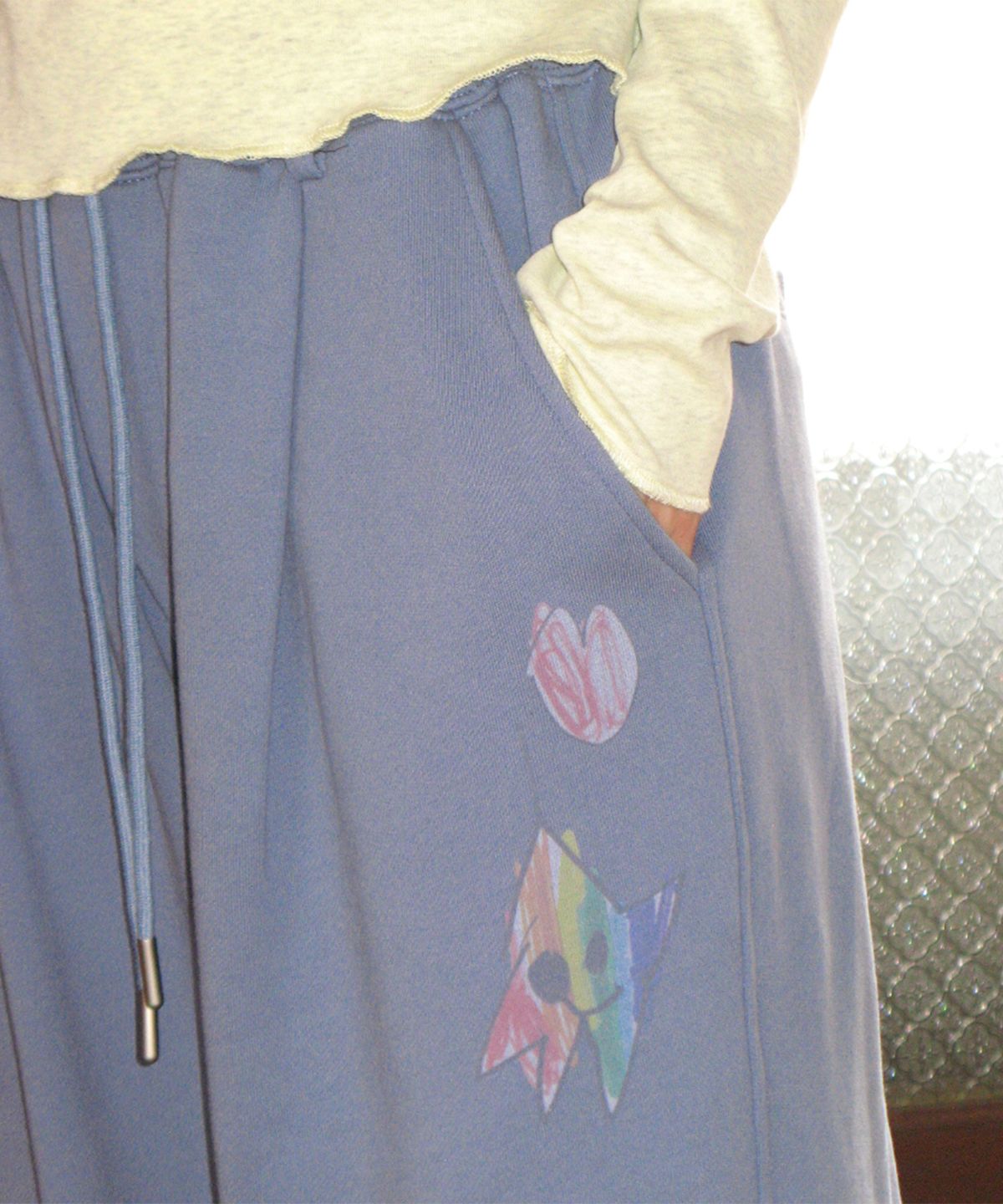론론(RONRON) KIDS CAT DOODLE SWEAT JOGGER PANTS DUSTY BLUE