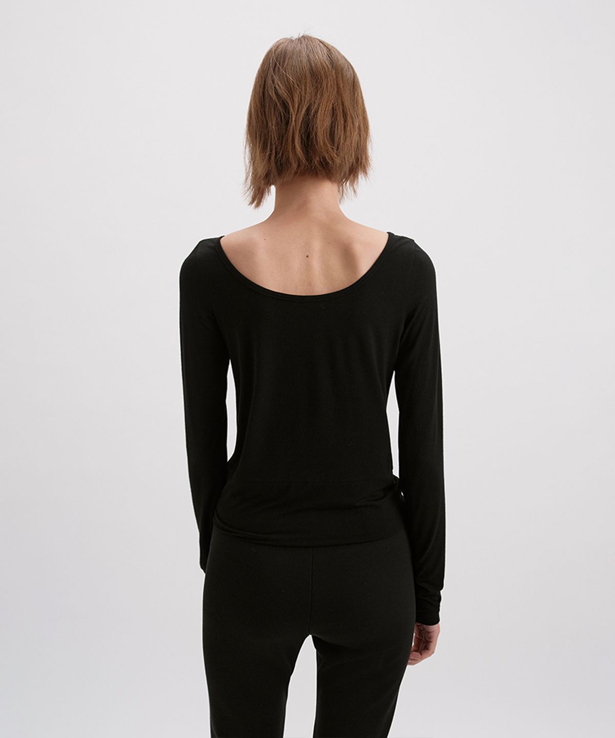 시메트릭 퍼센트(SYMMETRICPERCENT) Feminine 2-way Long Sleeve / Black