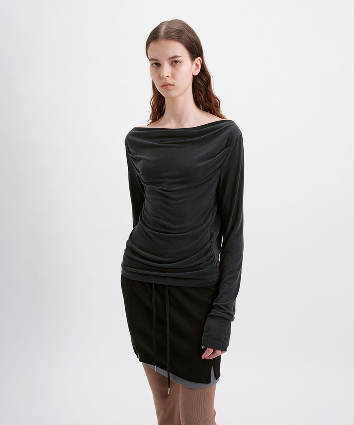 시메트릭 퍼센트(SYMMETRICPERCENT) Drape Cupra Top / Black