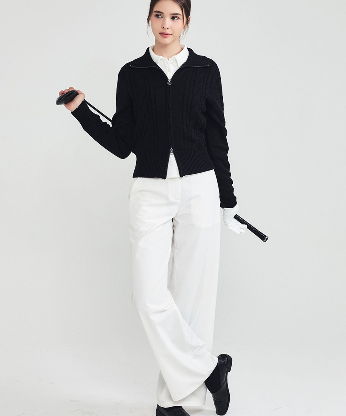 로드로아르(LORDLOAR) 엘라스틱 밴딩 세미 와이드 슬랙스 WHITE