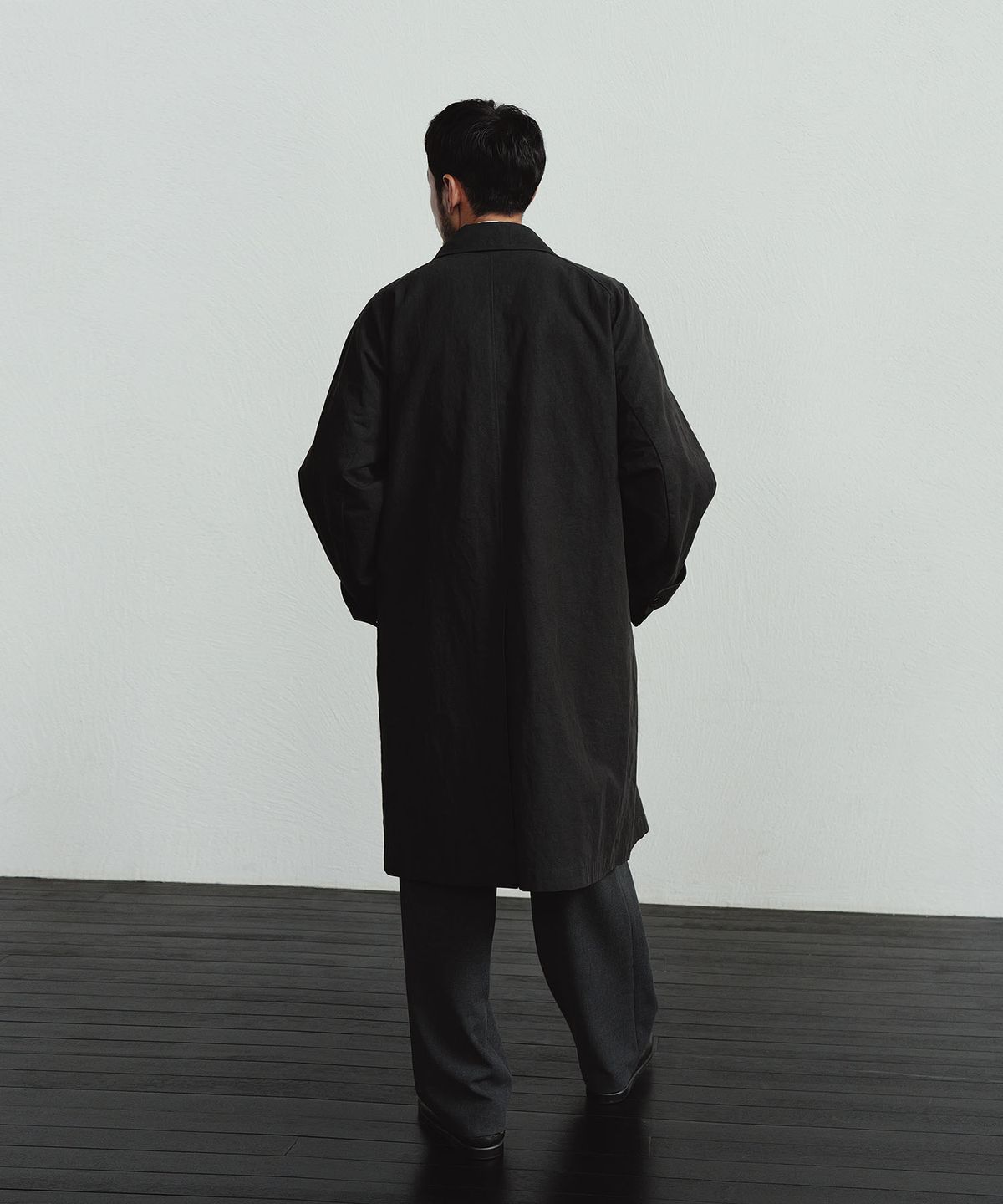 블랭크룸(BLANKROOM) 케른 코트_FADE BLACK