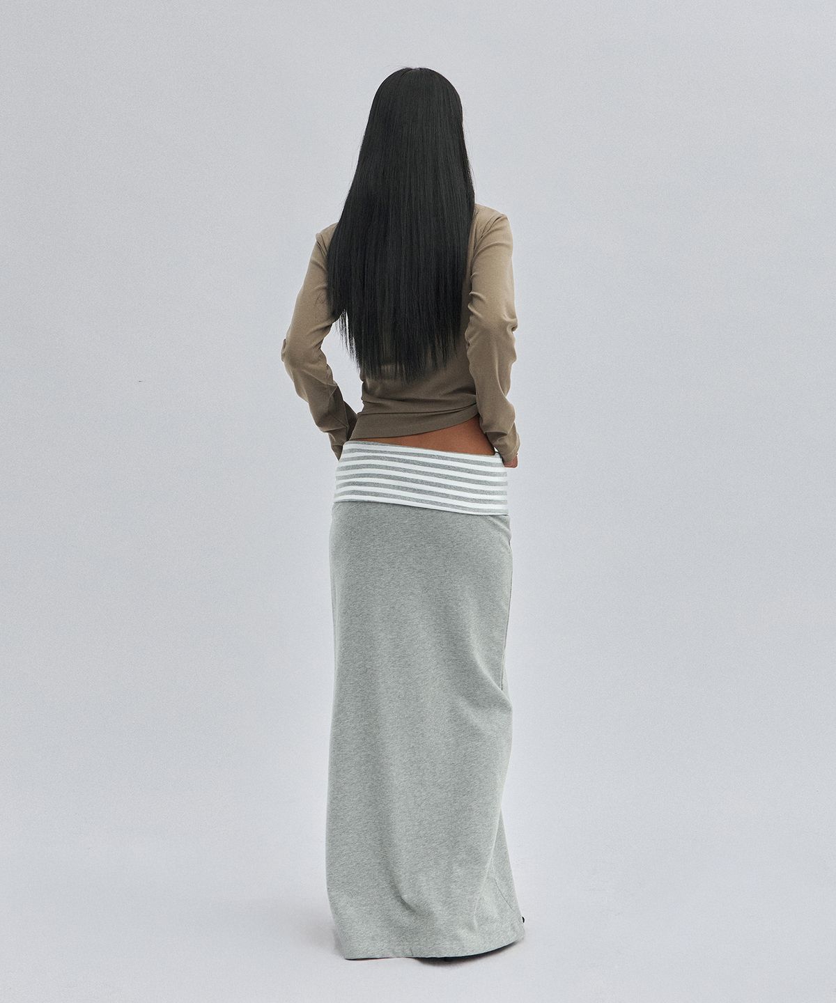 스웨이드(SUADE) LAYERED LONG SKIRT [GRAY]