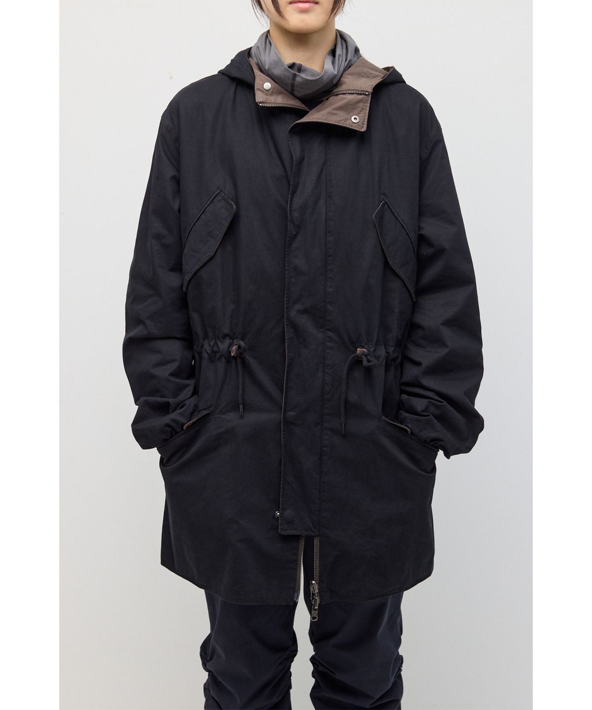 해칭룸(HATCHINGROOM) Reversible Parka Black/Mud Brown