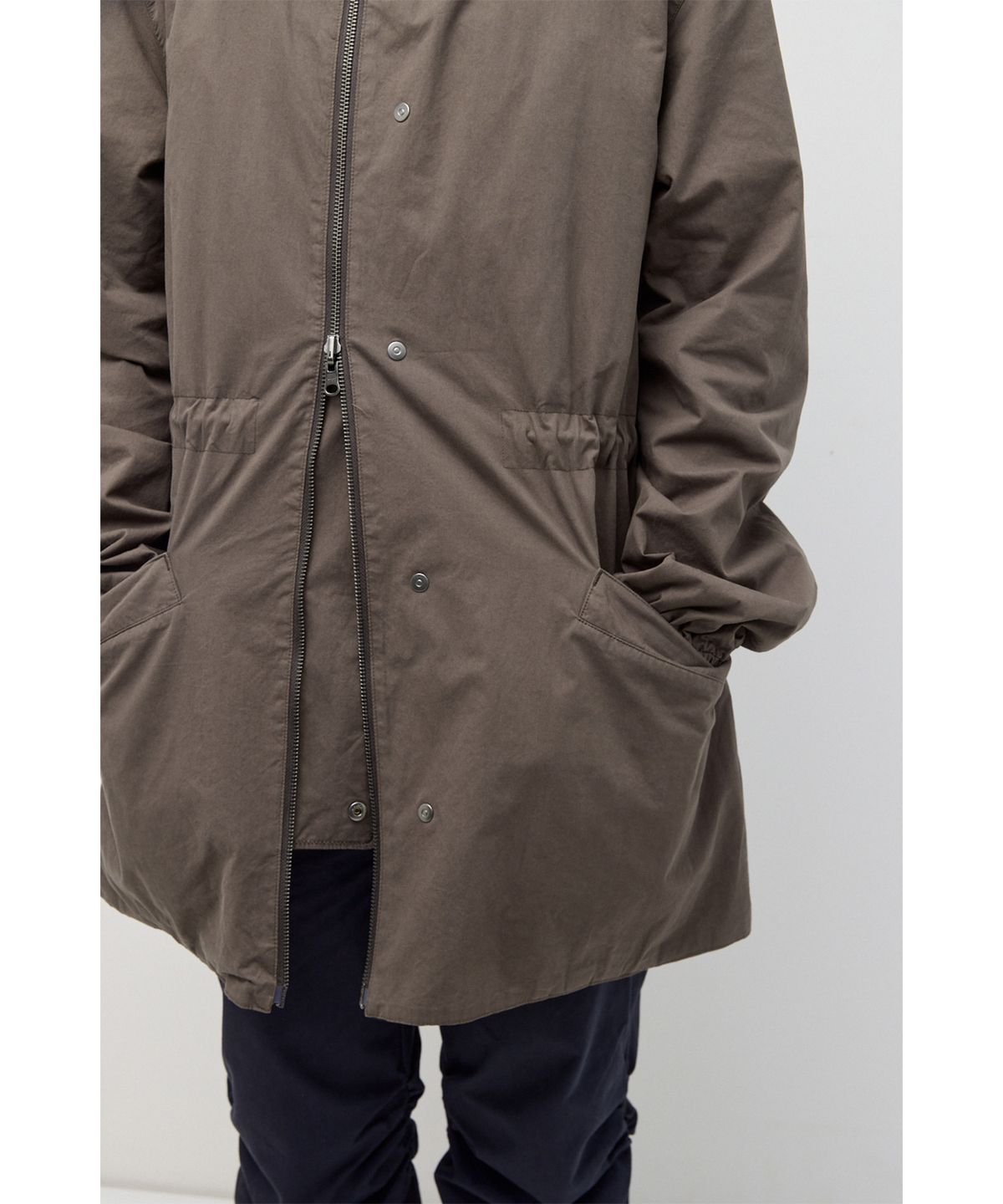 해칭룸(HATCHINGROOM) Reversible Parka Black/Mud Brown