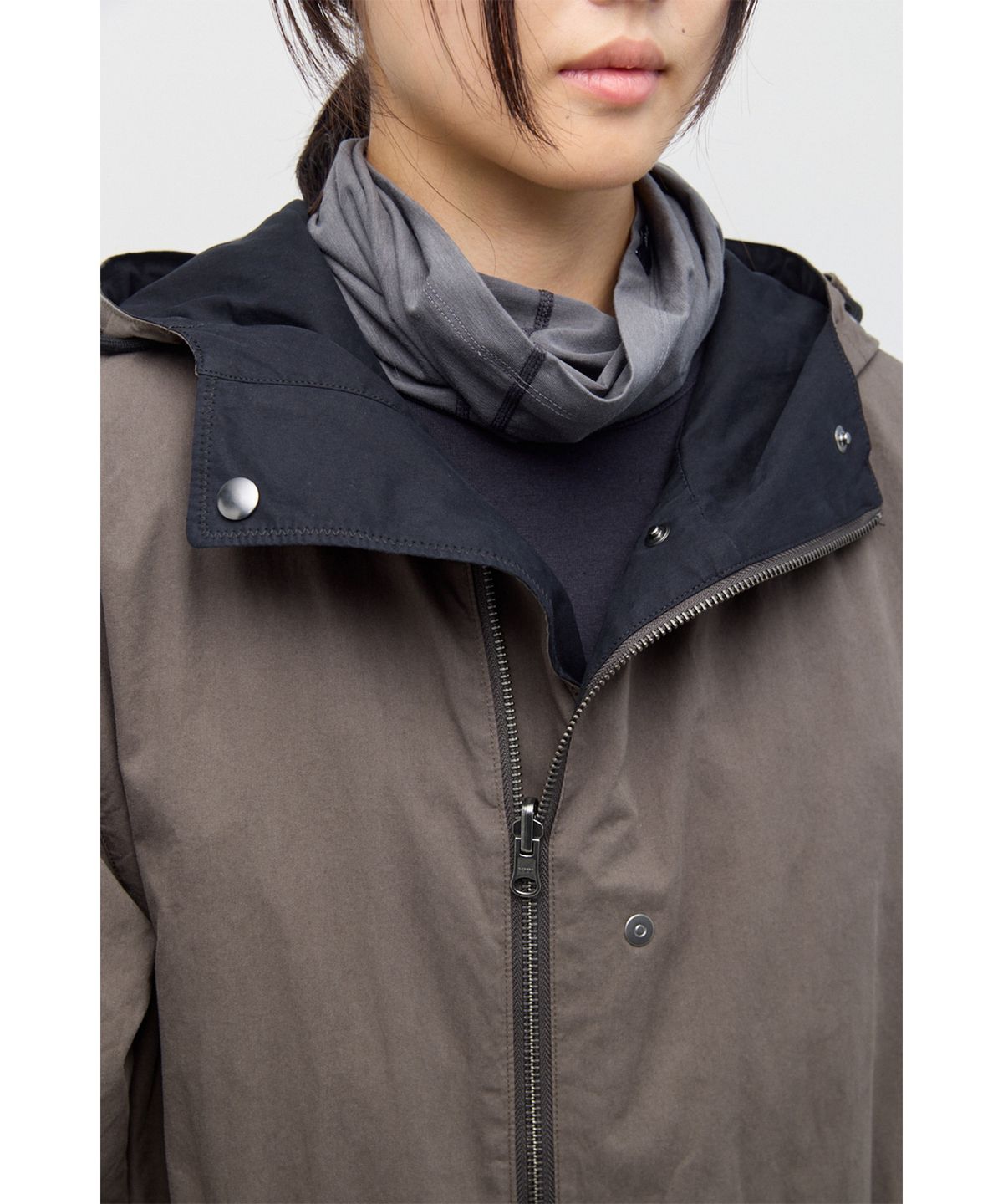 해칭룸(HATCHINGROOM) Reversible Parka Black/Mud Brown