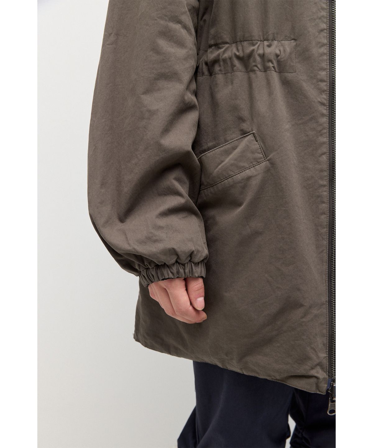 해칭룸(HATCHINGROOM) Reversible Parka Black/Mud Brown