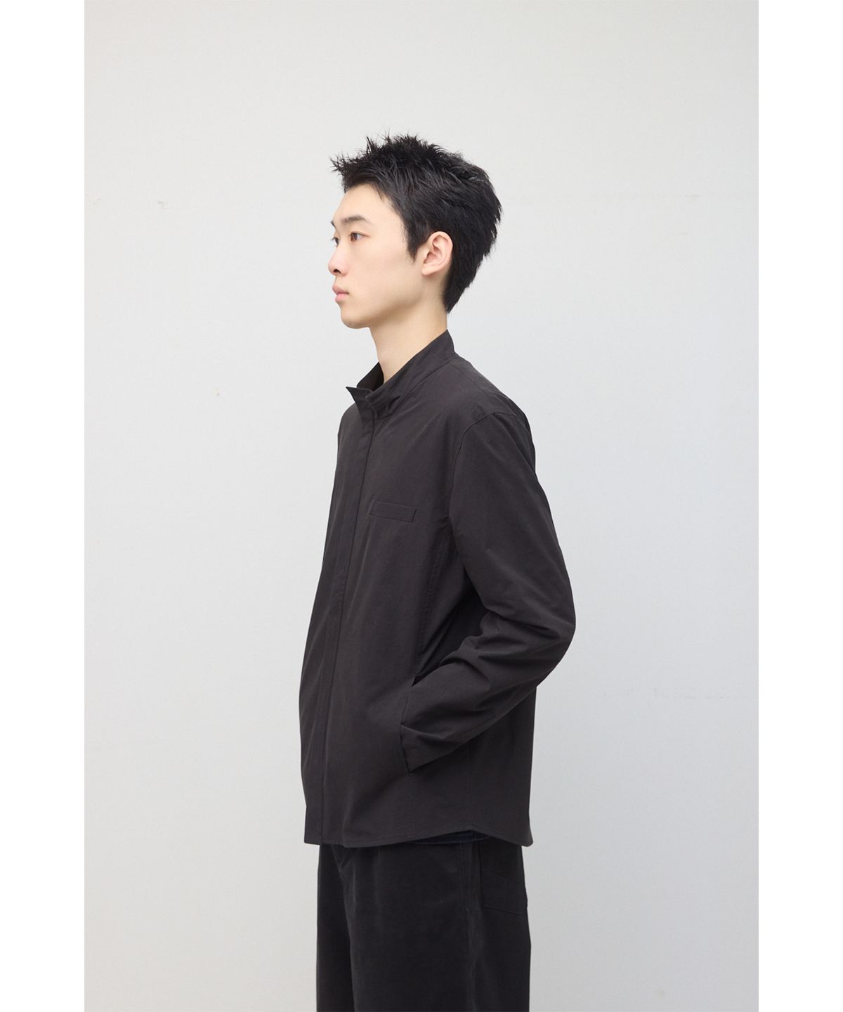 해칭룸(HATCHINGROOM) Slash Layer Shirket Ink Black