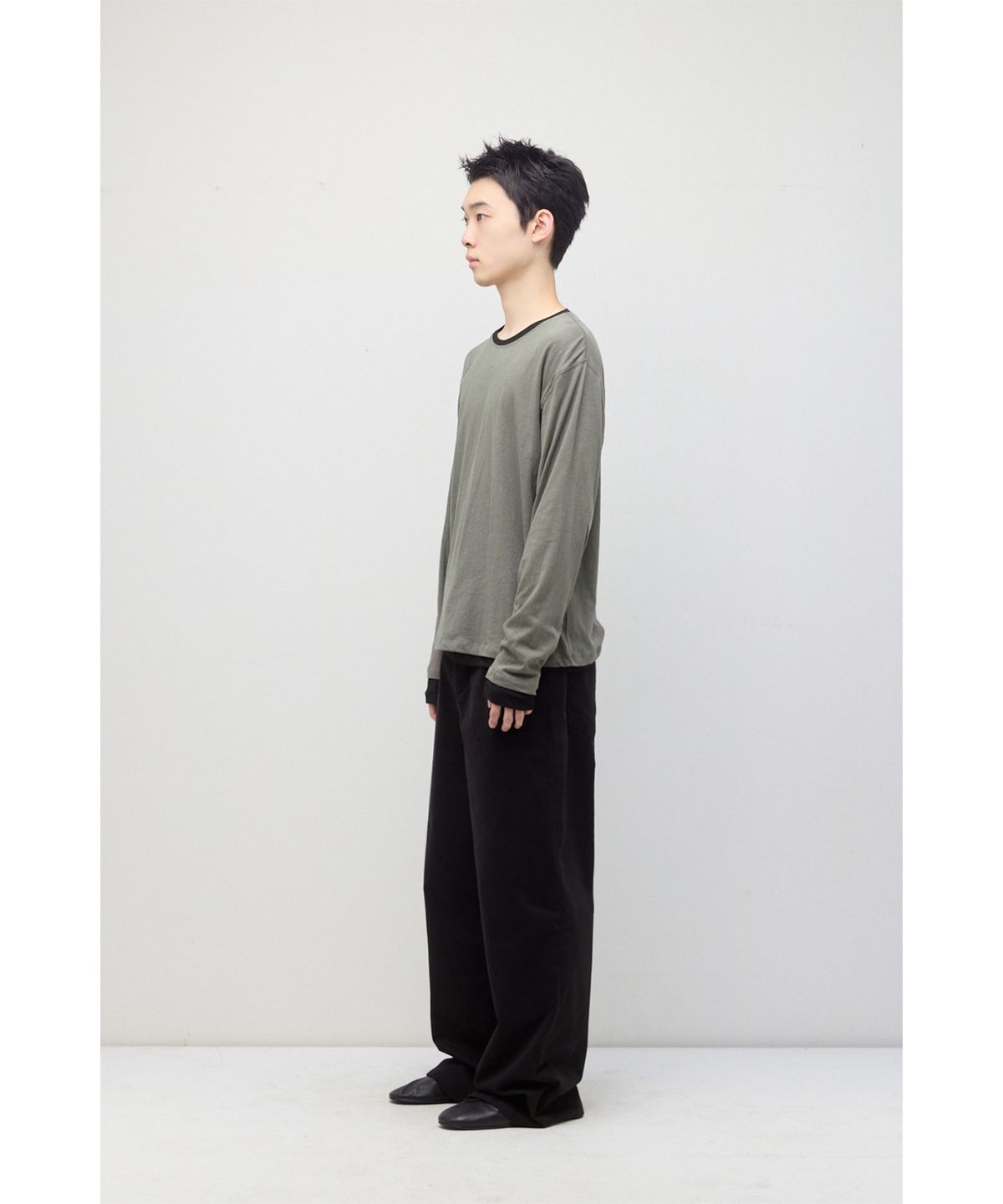 해칭룸(HATCHINGROOM) Two Face Ringer Tee Olive/Black