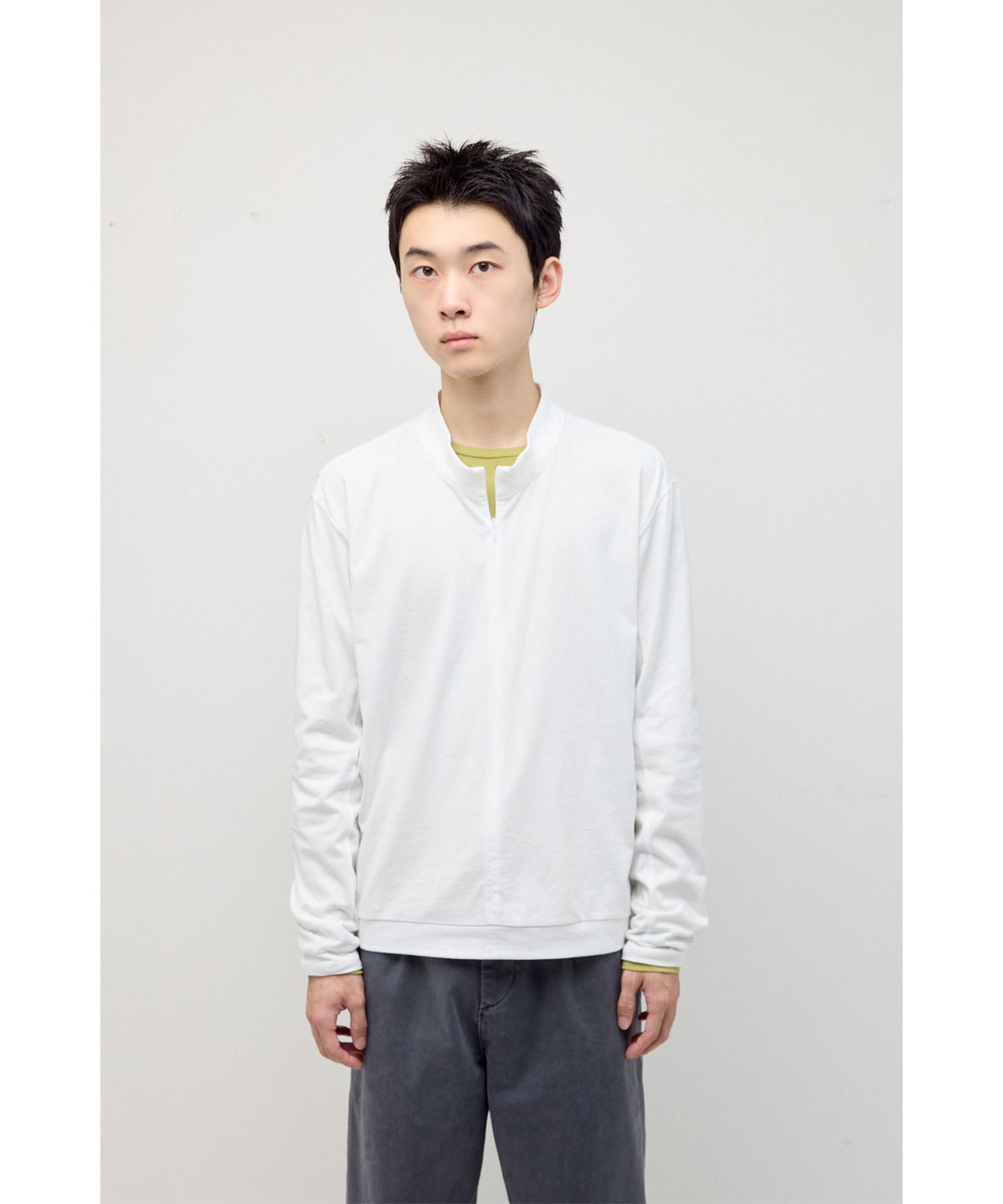 해칭룸(HATCHINGROOM) Invisible Half Zip Tee White