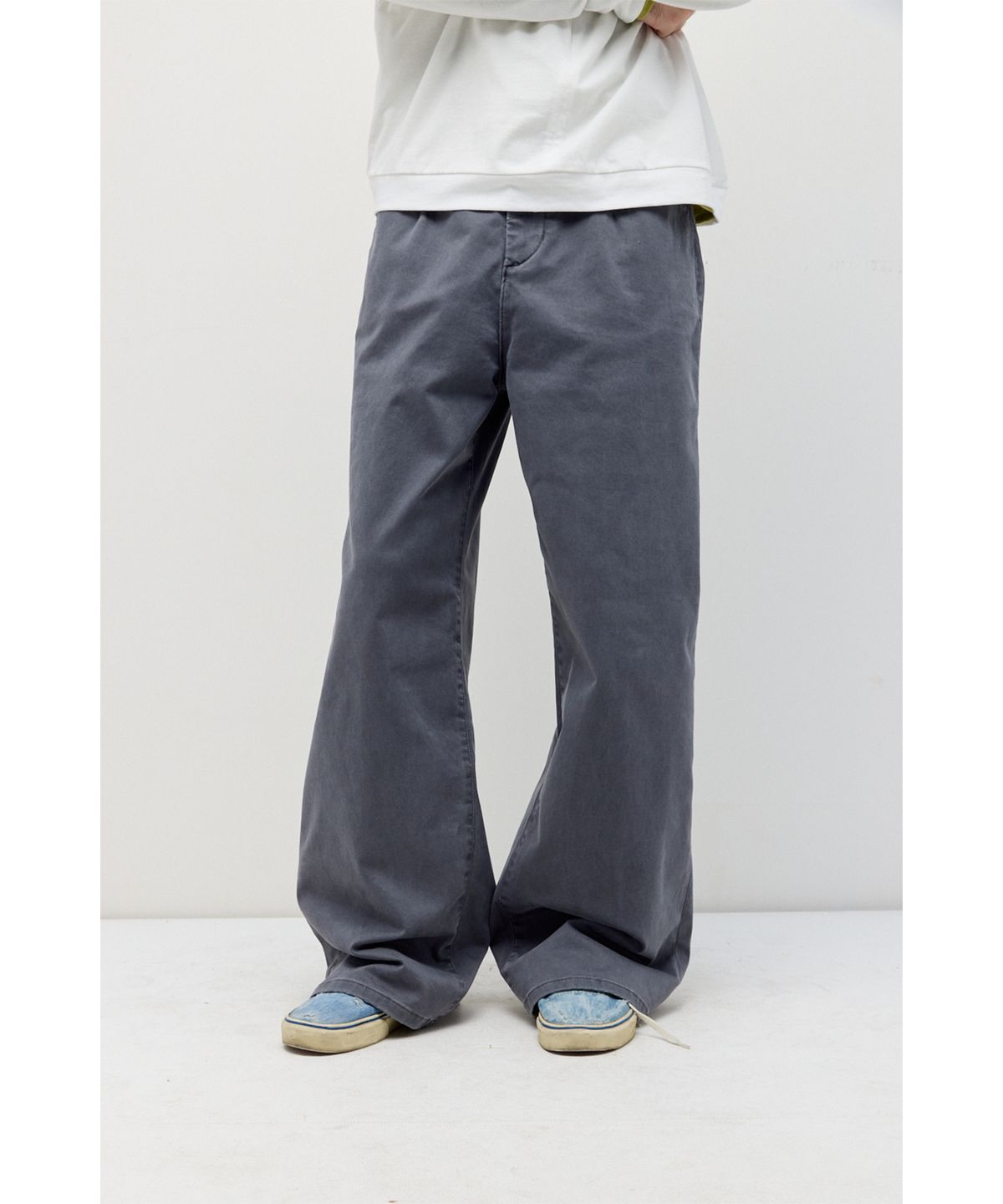 해칭룸(HATCHINGROOM) Flare Work Trousers Moleskin Washed Graphite
