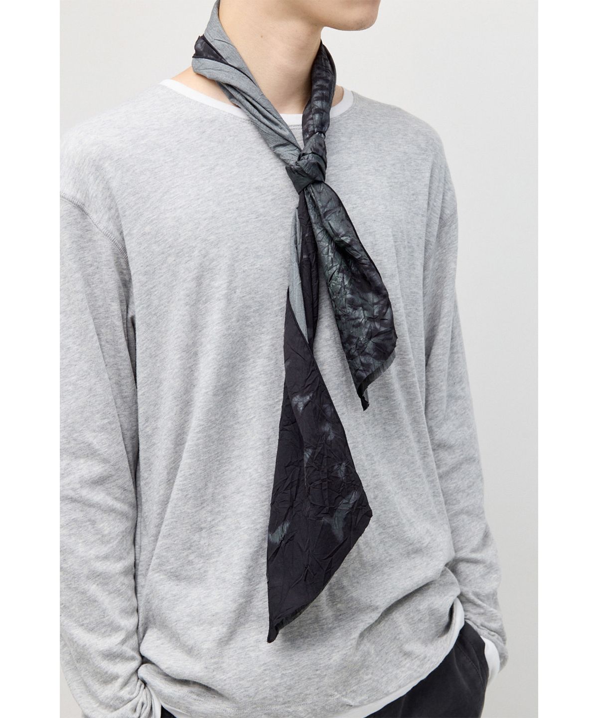 해칭룸(HATCHINGROOM) Murmuration Scarf Black/Khaki