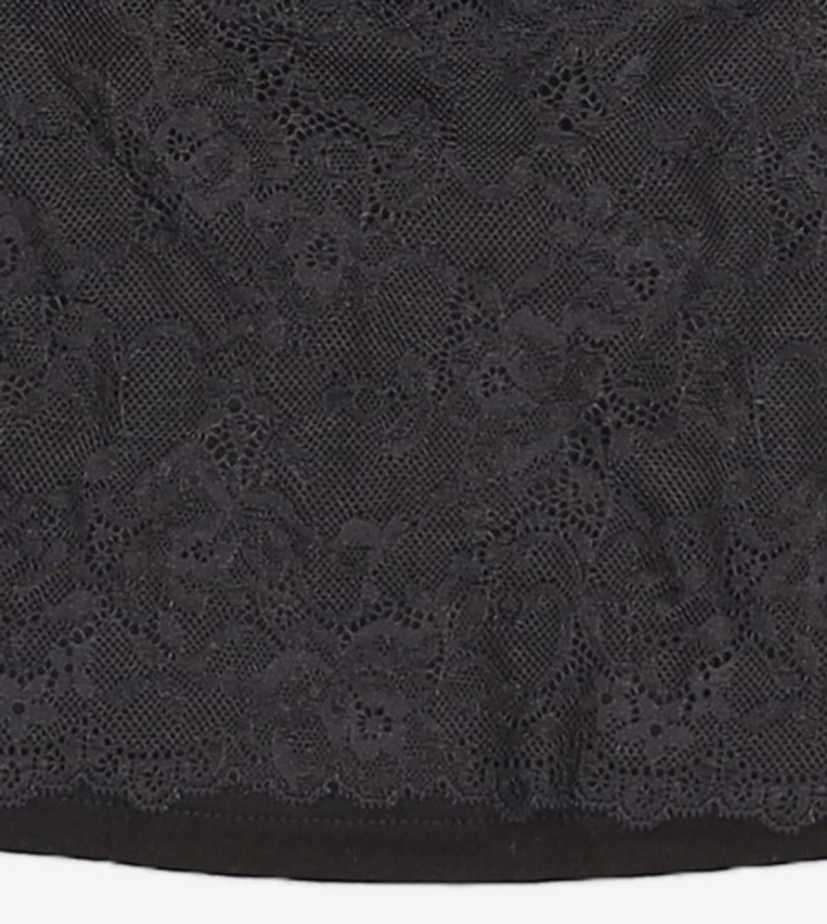 일리오(ILLIO) Black Lace Off-shoulder top M