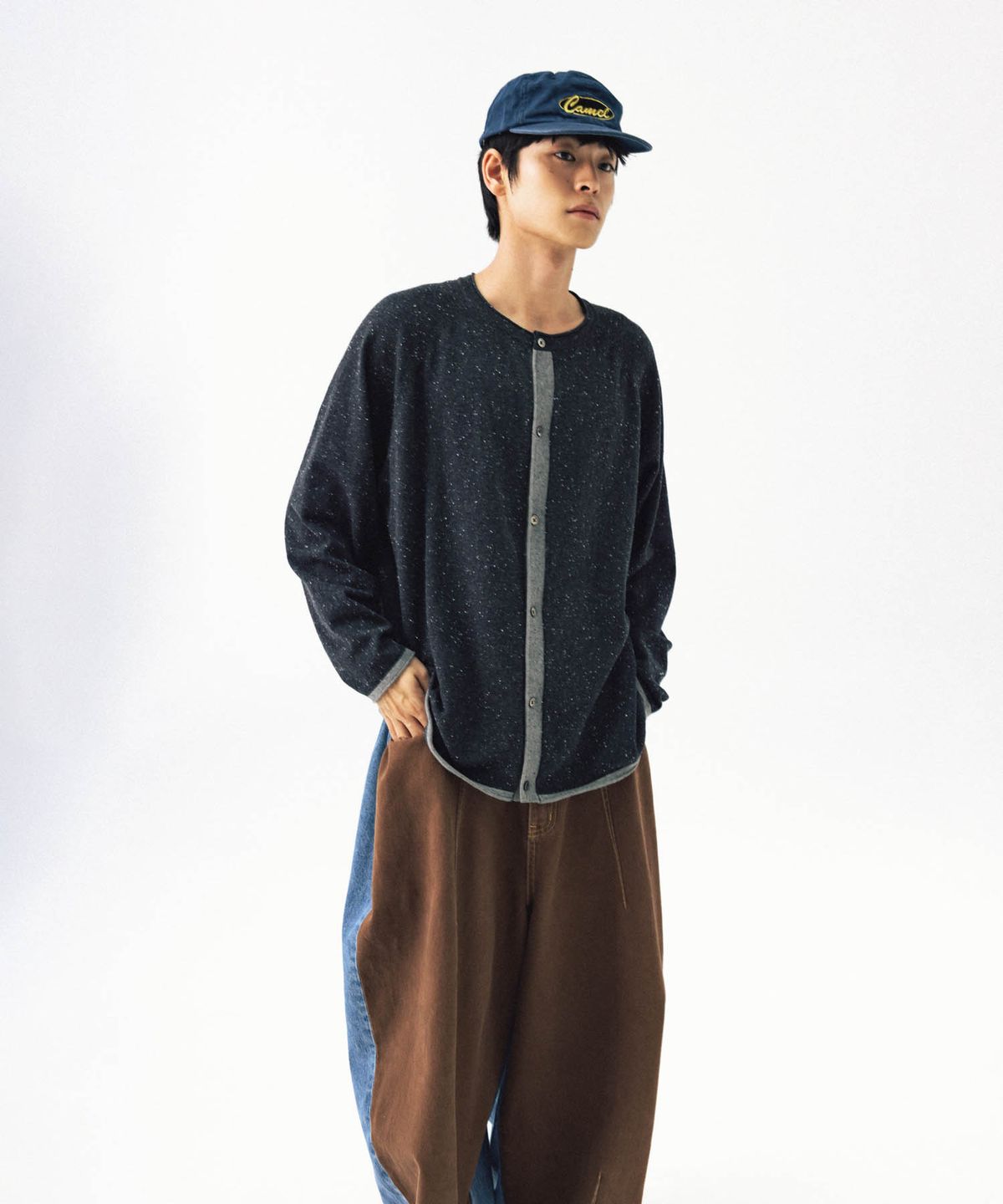 앵글런(ANGLAN) Nep Yarn Raglan Cardigan - Charcoal