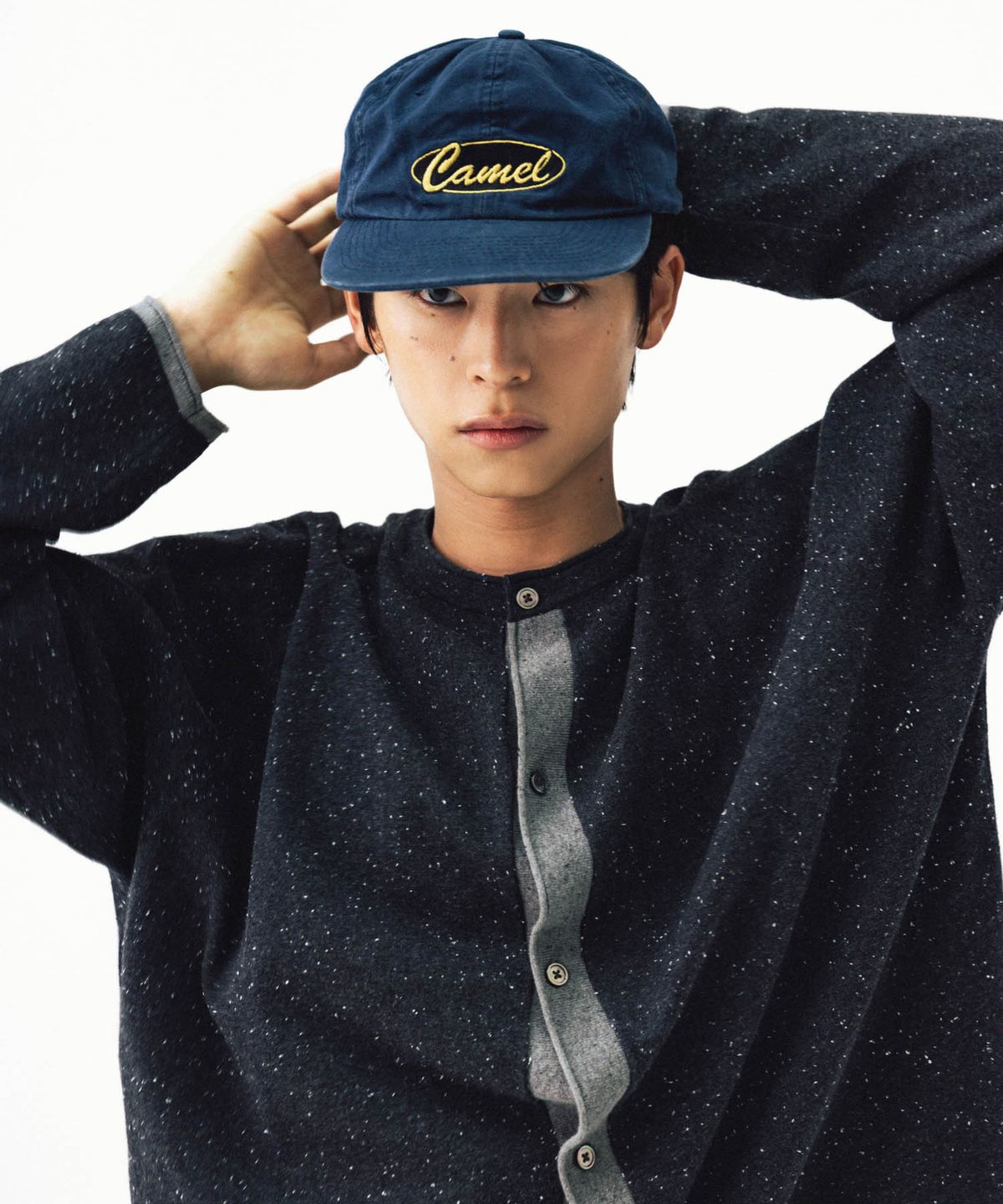 앵글런(ANGLAN) Nep Yarn Raglan Cardigan - Charcoal