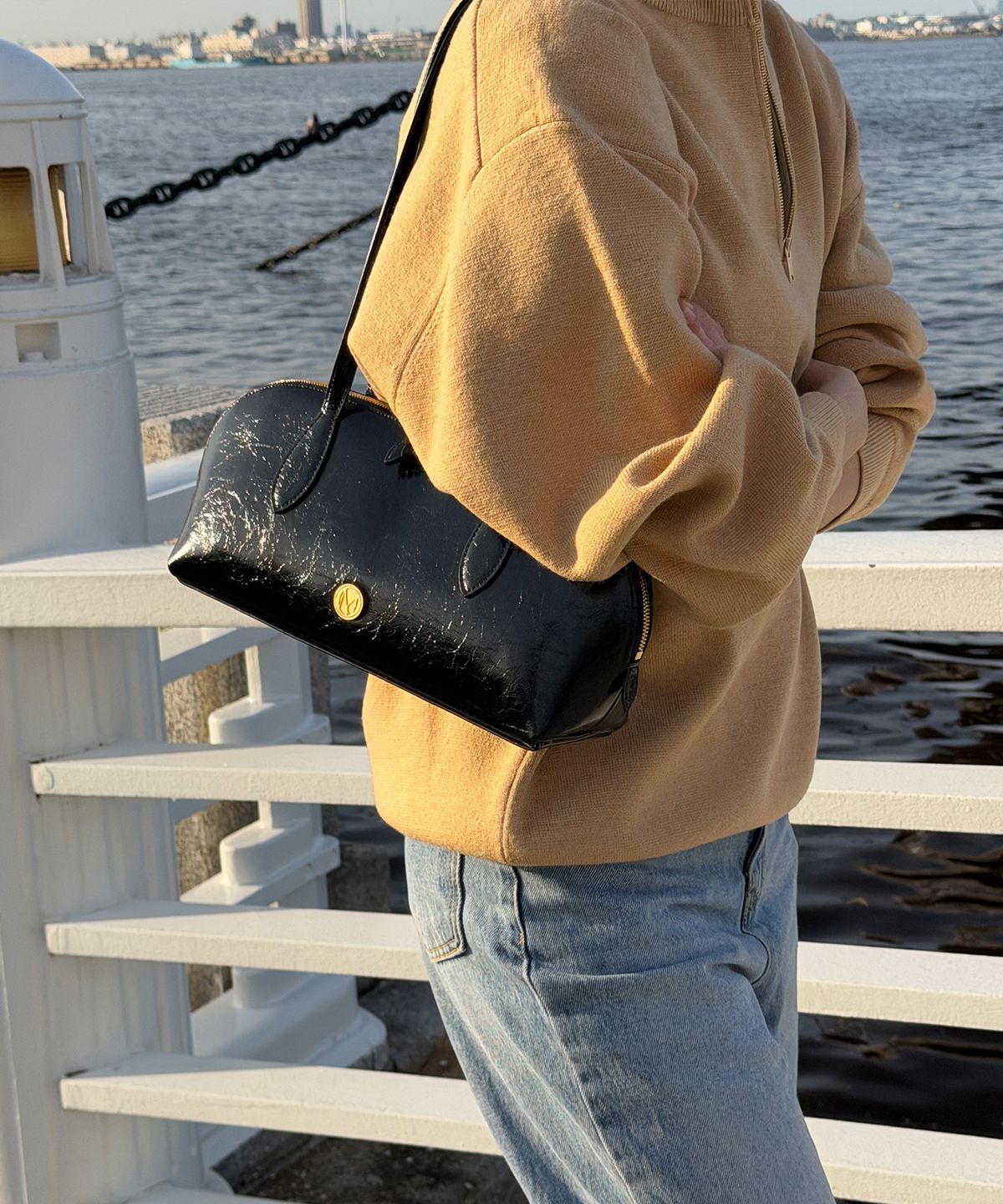 꼬떼드무아(COTEDEMOI) Allonge Shoulder Bag - Black