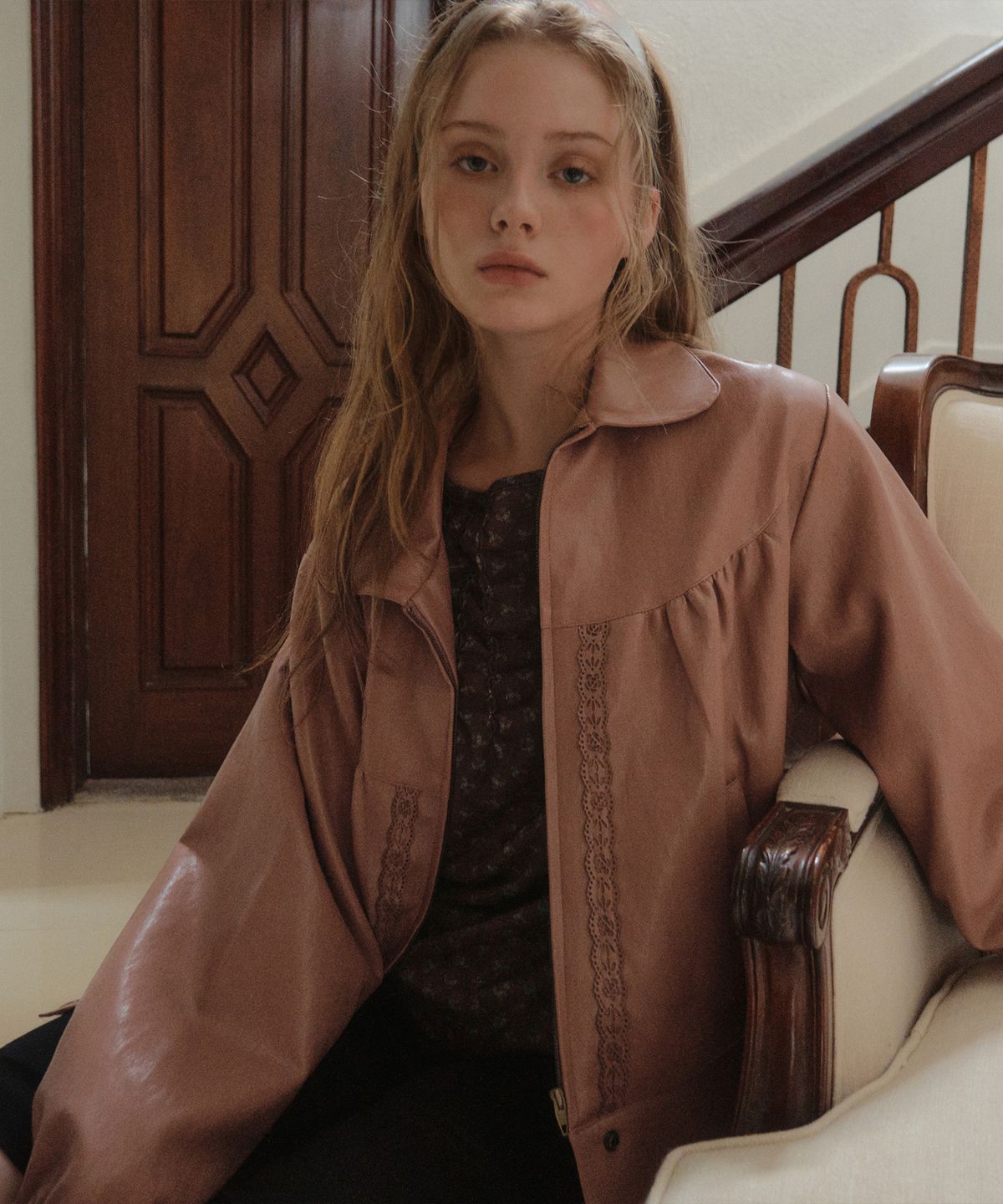 아우어노스텔지아(OURNOSTALGIA) Annette Shirring Leather Jacket_Dusty Pink(OB6OT06)