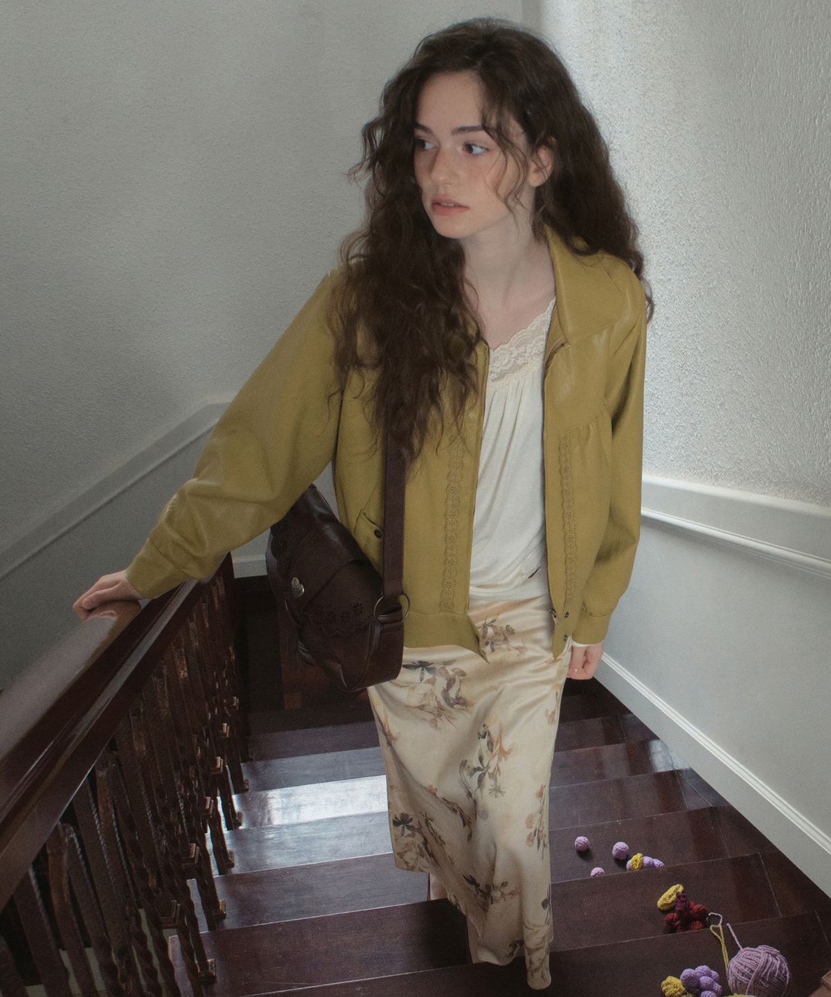 아우어노스텔지아(OURNOSTALGIA) Annette Shirring Leather Jacket_Olive(OB6OT06)