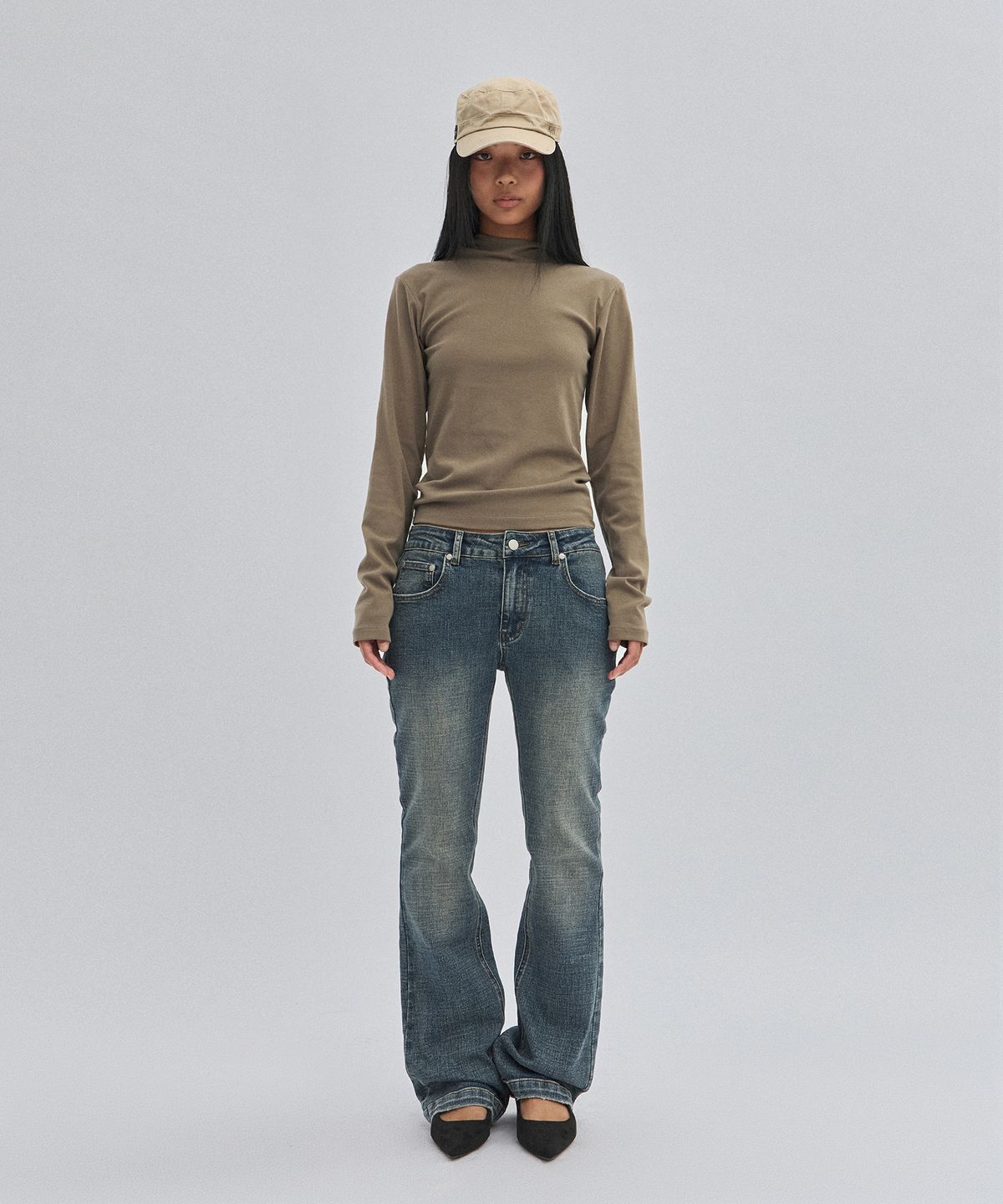 스웨이드(SUADE) MOCK NECK HOODIE [MOCHA BROWN]