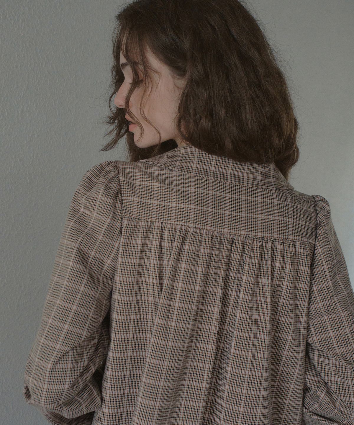 아우어노스텔지아(OURNOSTALGIA) Colette Check Shirring Jacket_Beige(OB6OT05)