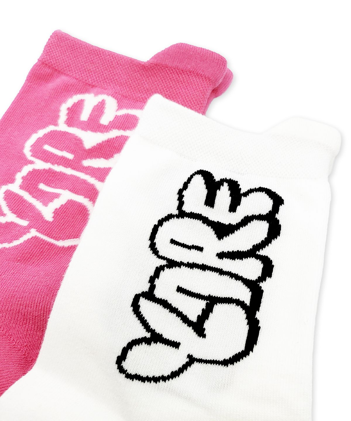 욜프(YORF) YORF WOMEN FIELD SOCKS LOGO WHITE 여성필드삭스 로고 화이트