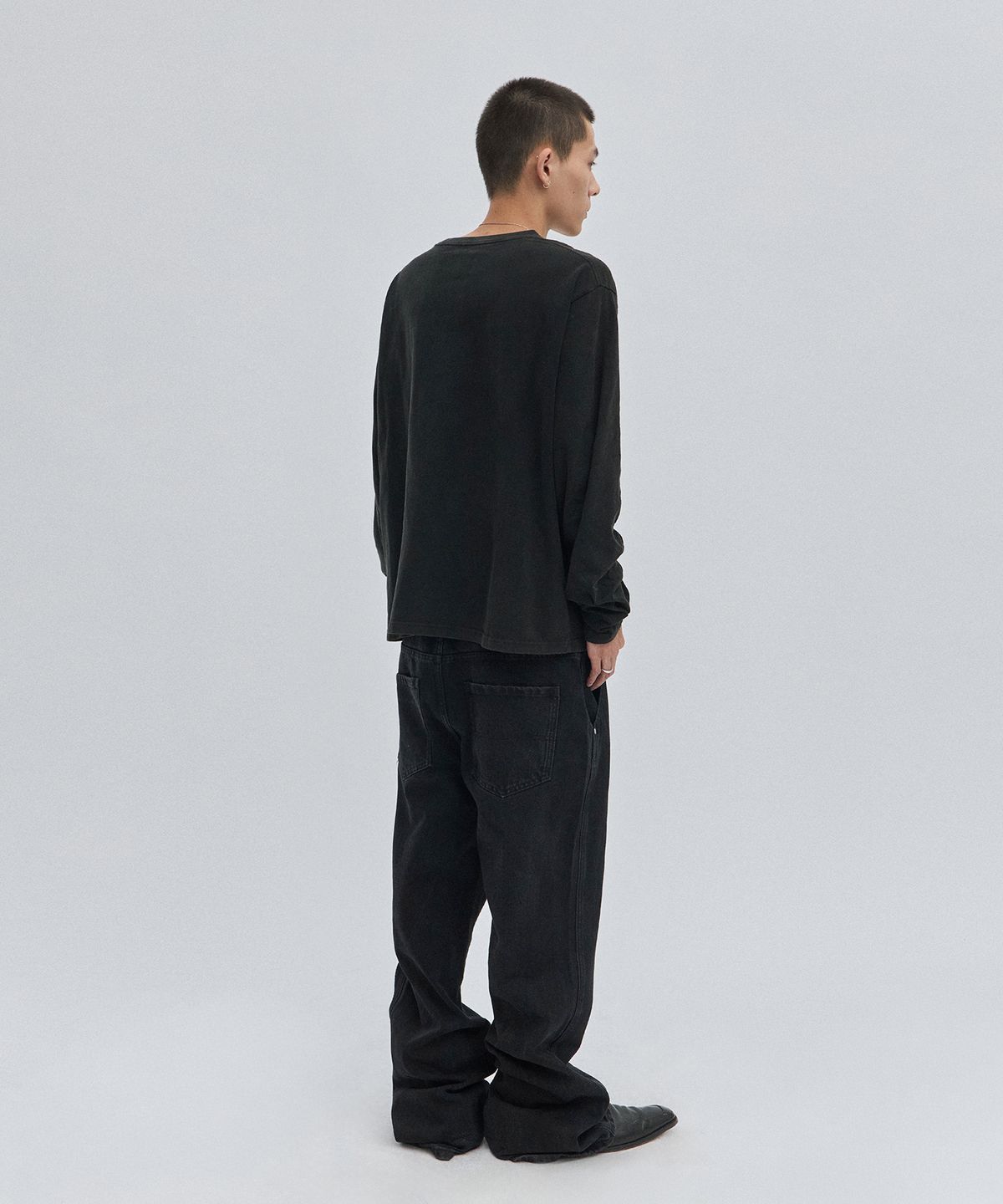 스웨이드(SUADE) WASHED SKULL LONG SLEEVE [BLACK]