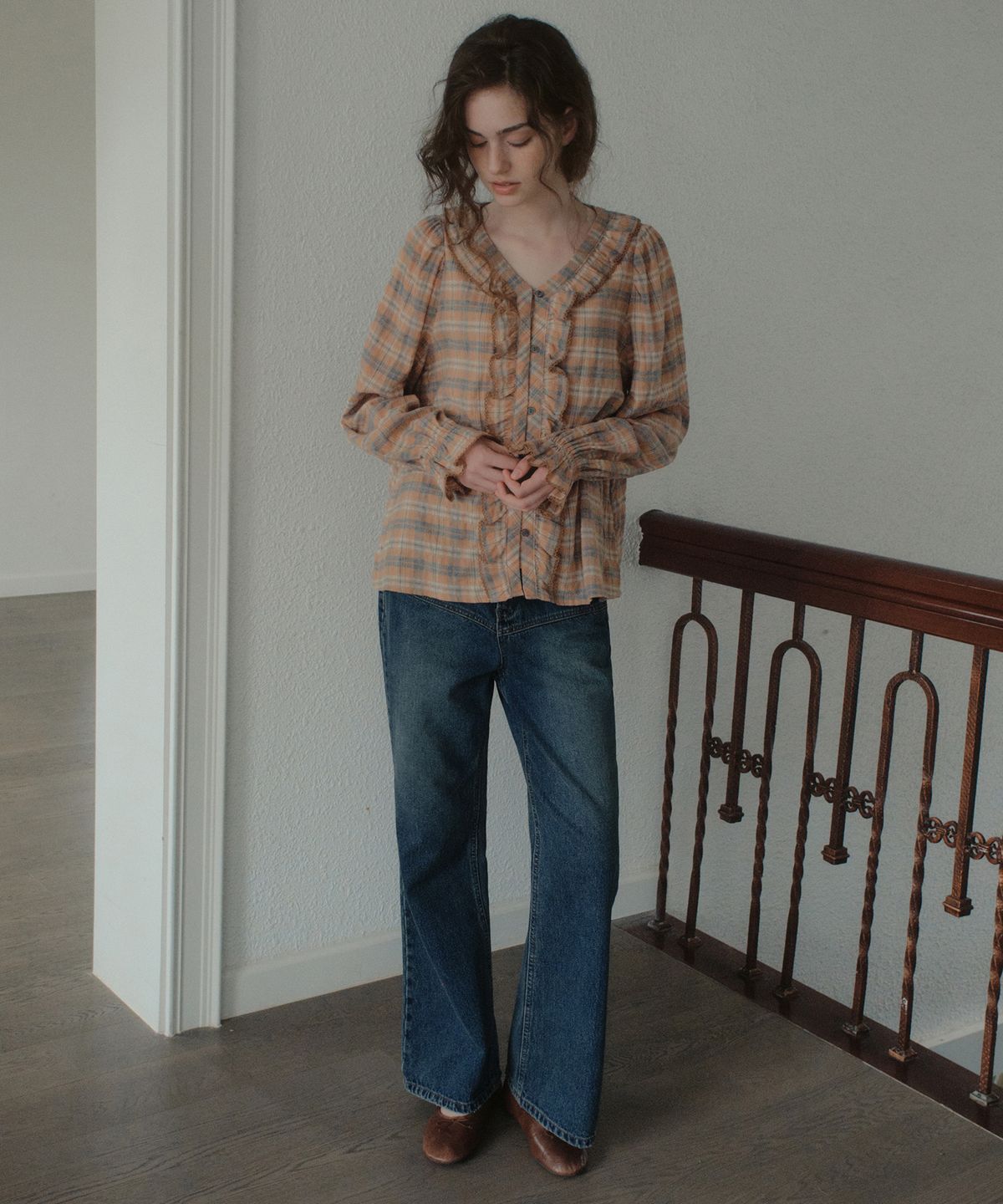 아우어노스텔지아(OURNOSTALGIA) Vintage Check Ruffle Blouse_Orange(OB6BL15)